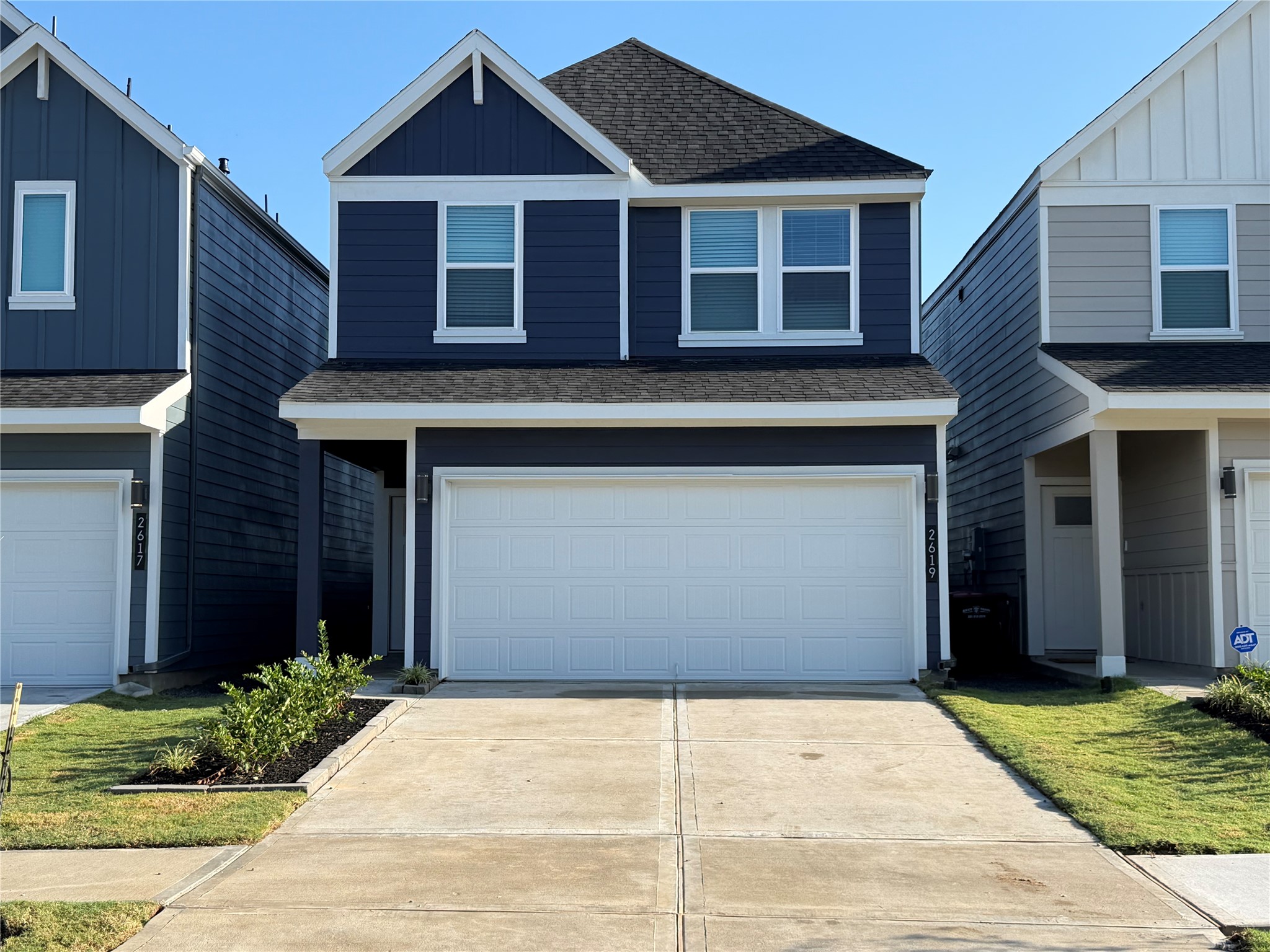2619 Mchenry Landing Lane Property Photo 2