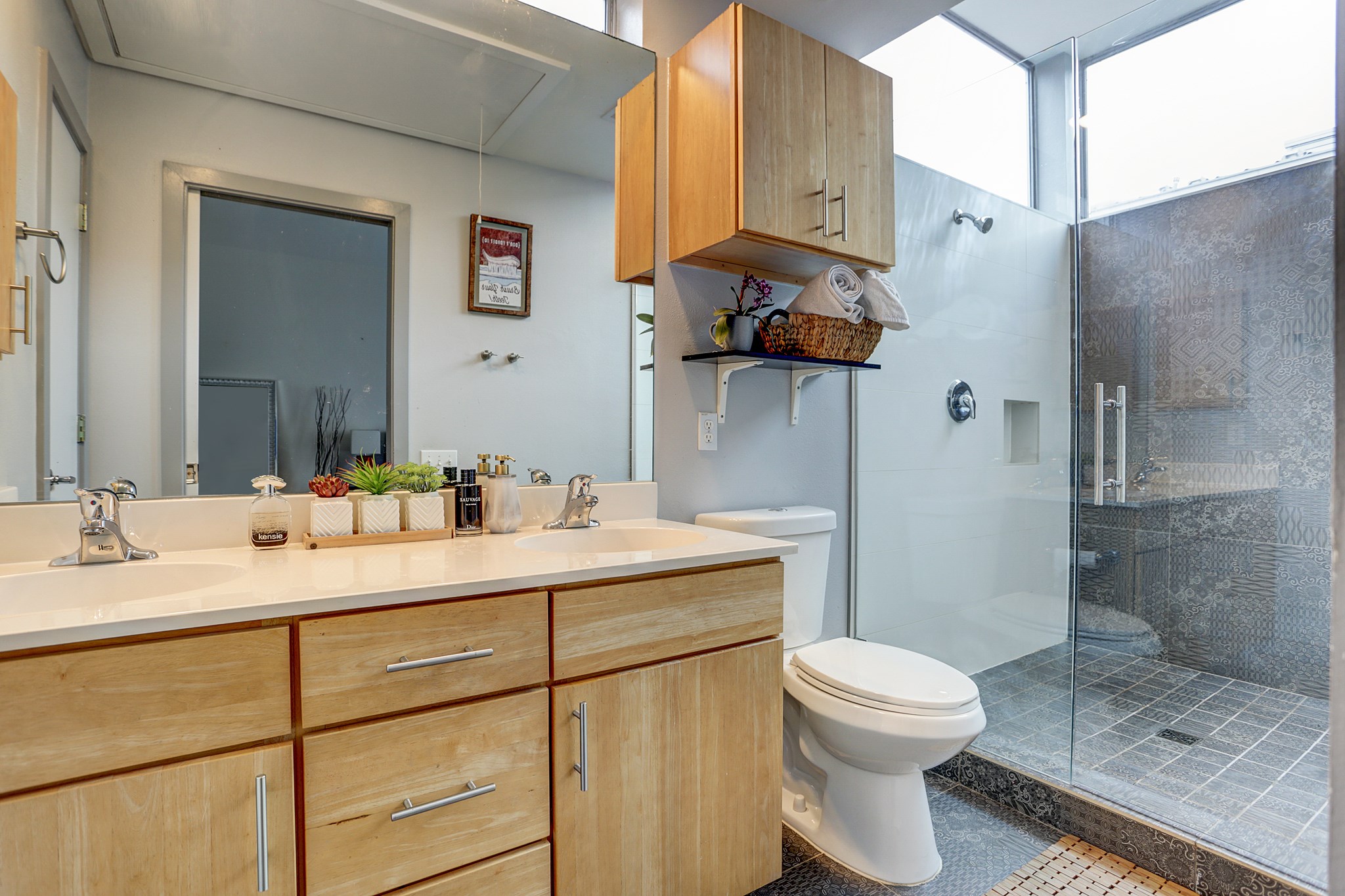 359 Sydnor Street Property Photo 8