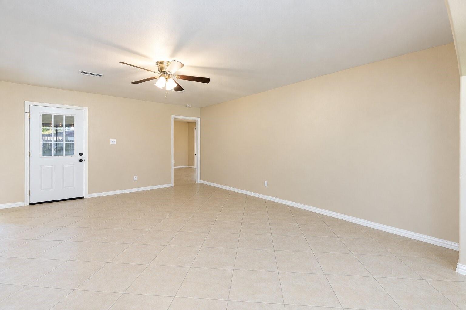 7507 Maple Lane Property Photo 3