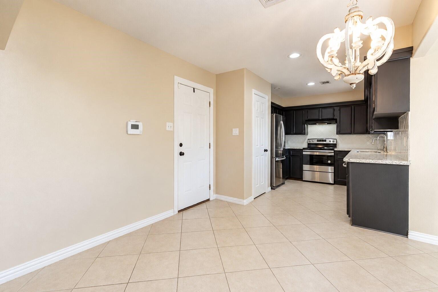 7507 Maple Lane Property Photo 4