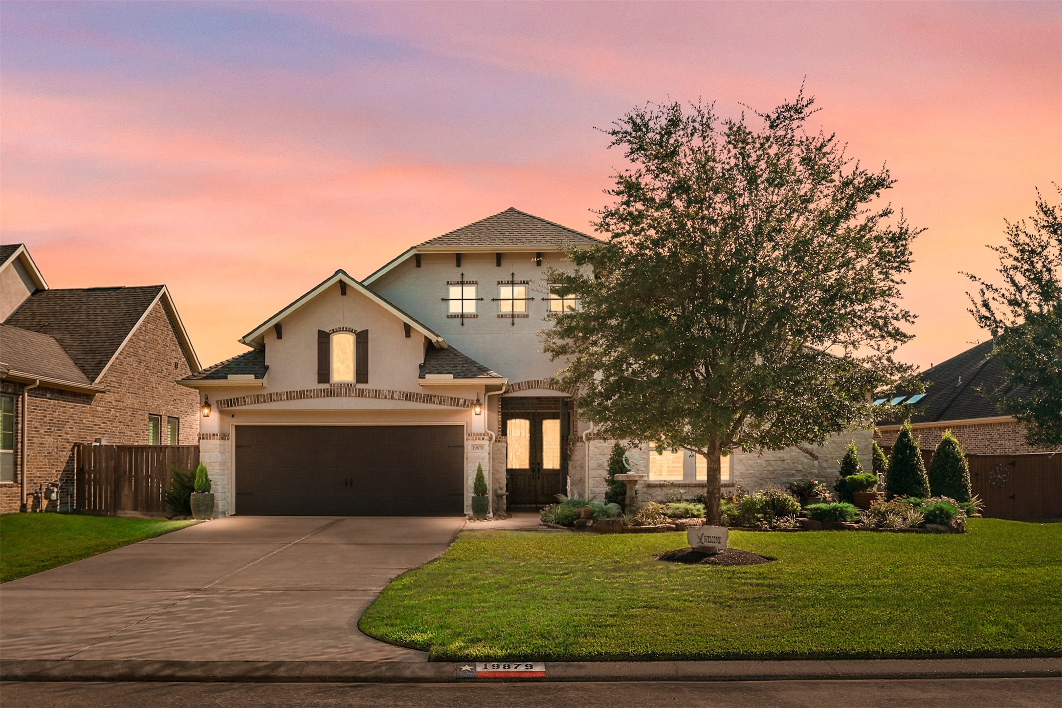 19879 Cullen Ridge Drive Property Photo 1