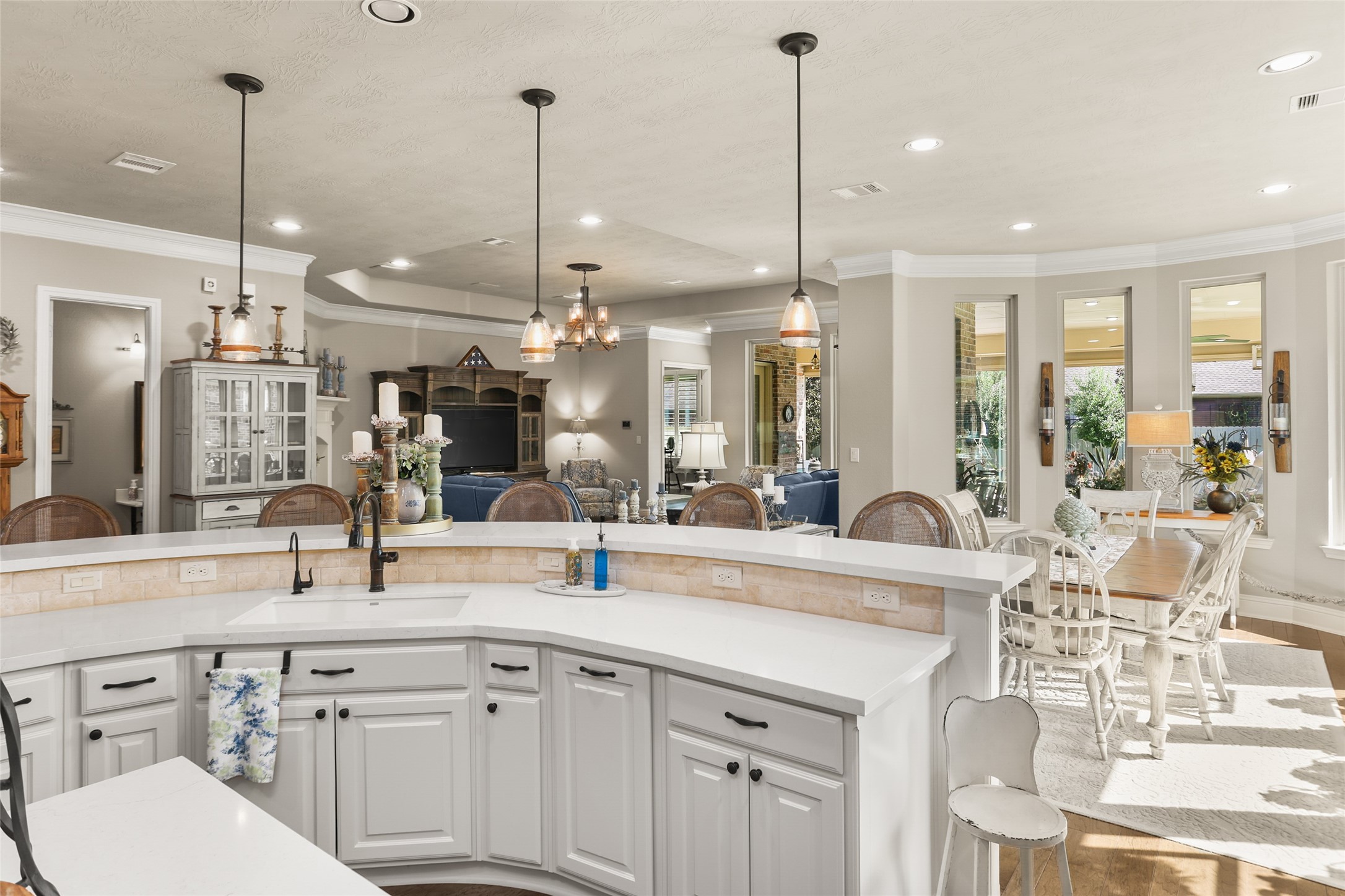 19879 Cullen Ridge Drive Property Photo 10