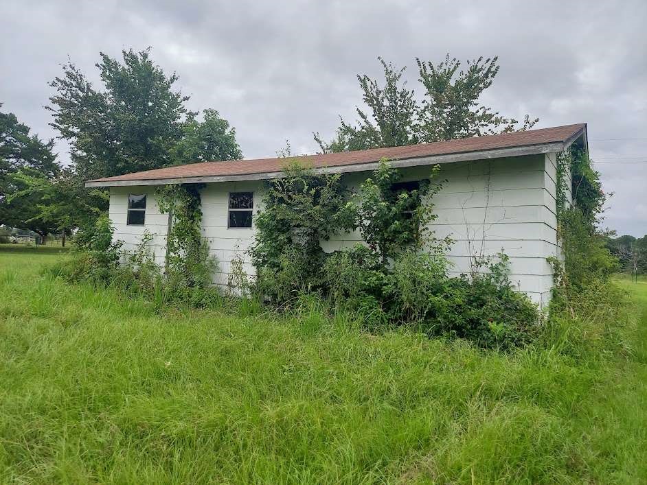 3048 Boards Ferry Road Property Photo 1