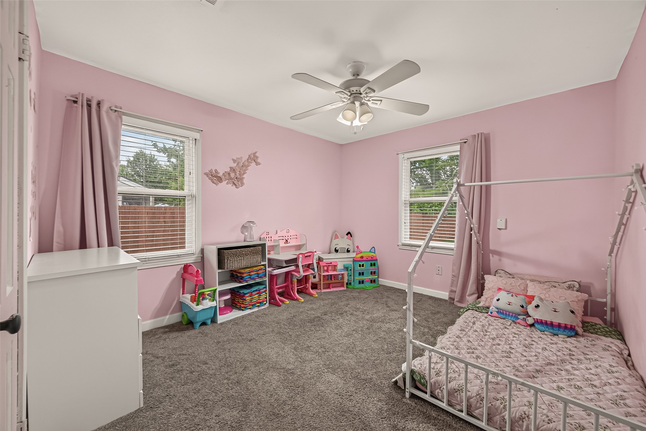 10914 La Crosse Street Property Photo 9