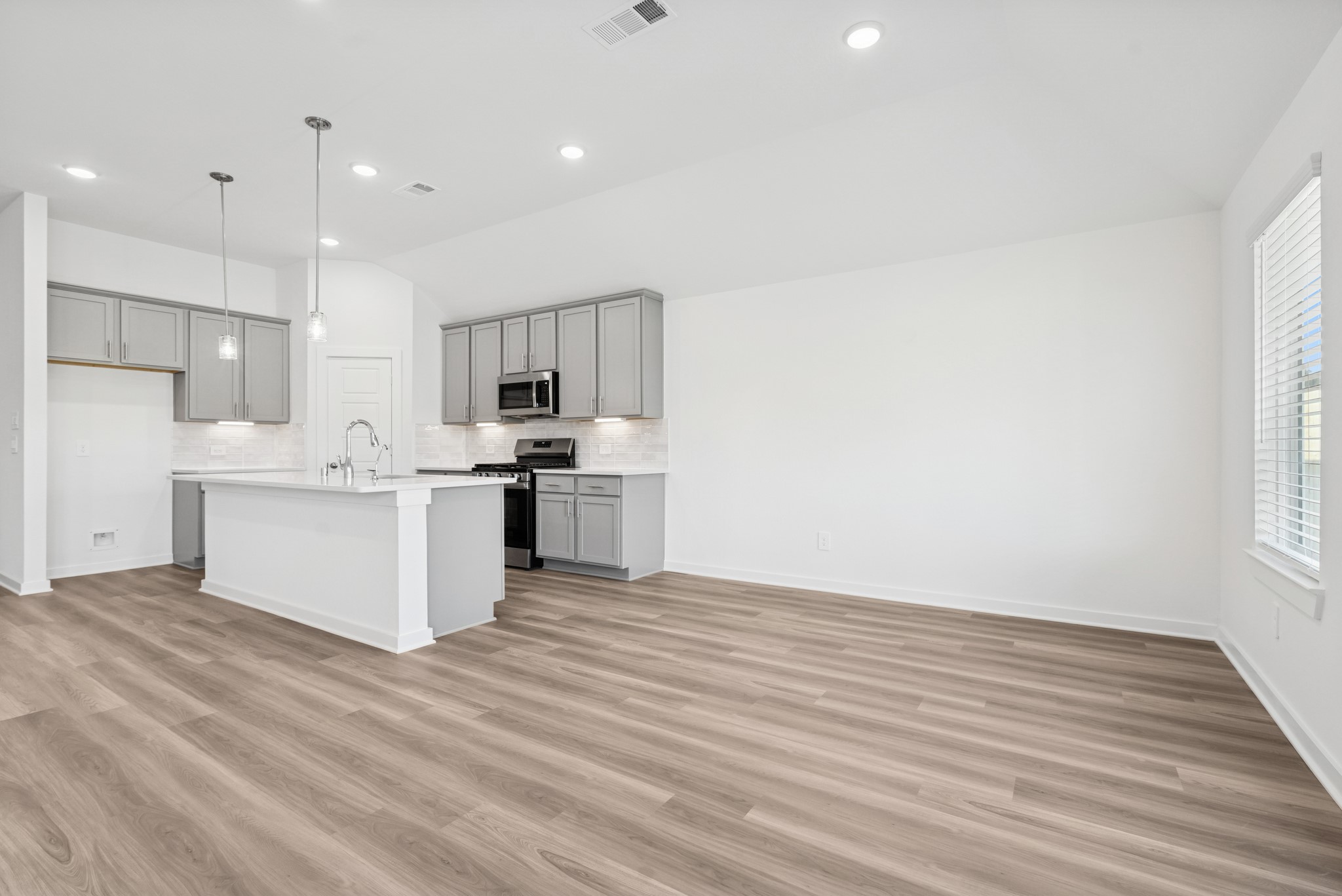 16923 Pin Cherry Leaf Drive Property Photo 27