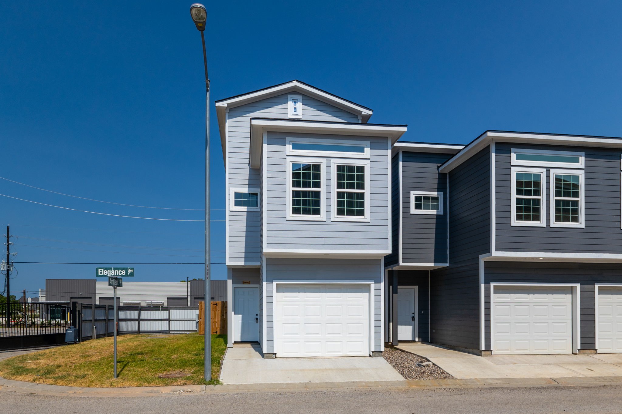 18846 Elegance Avenue Property Photo 1