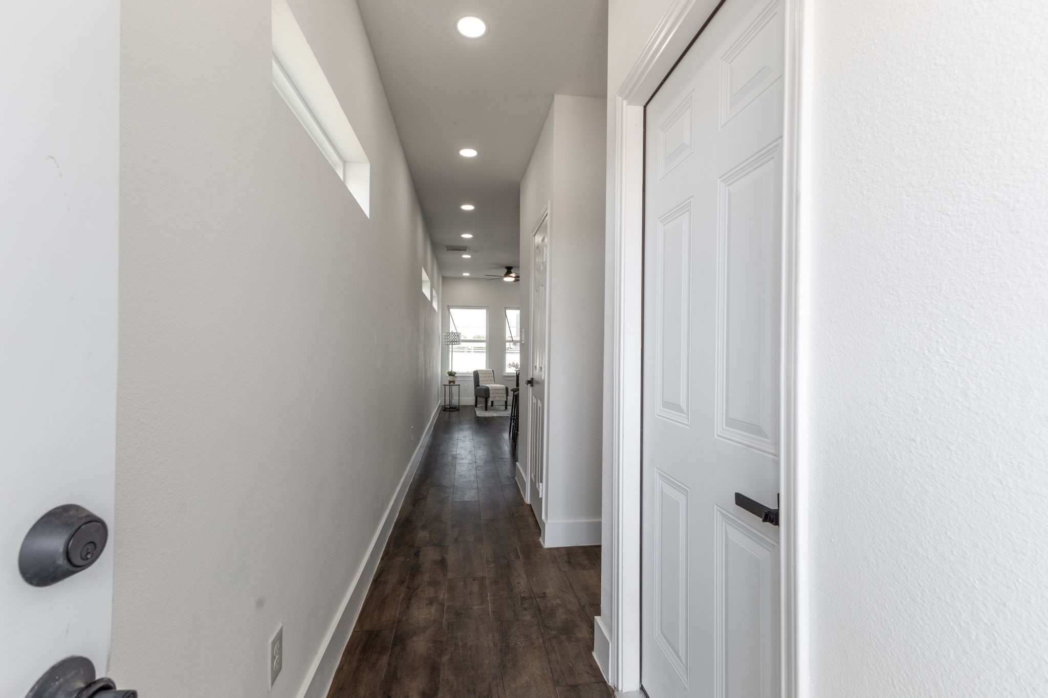 18846 Elegance Avenue Property Photo 3
