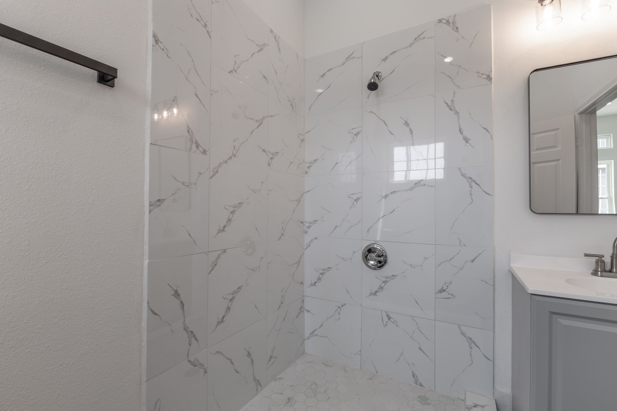 18846 Elegance Avenue Property Photo 17