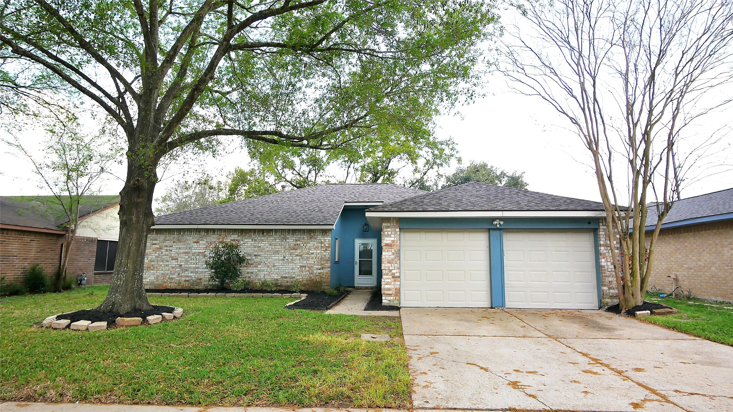 19447 Spanish Needle Drive Property Photo 1