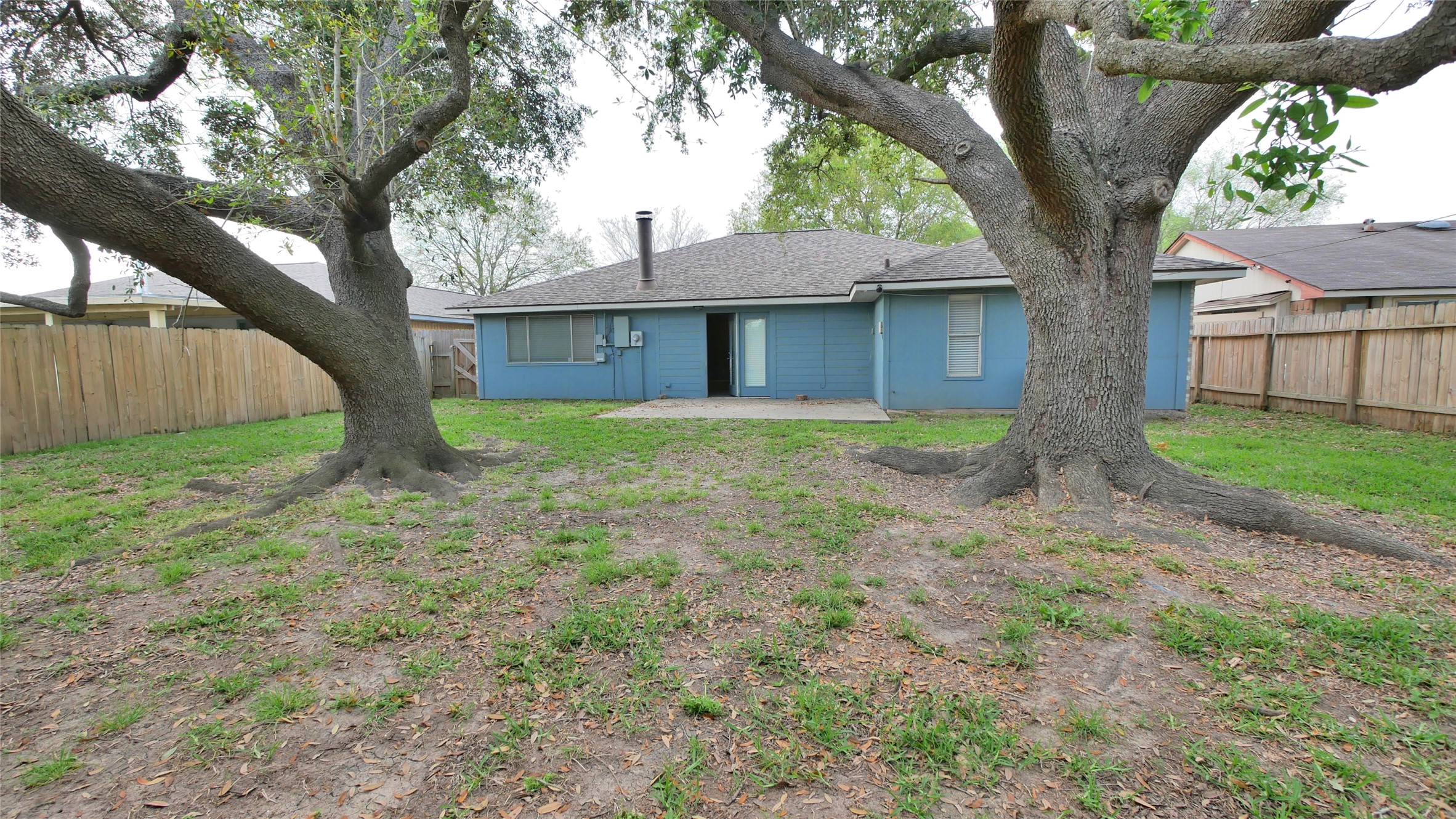 19447 Spanish Needle Drive Property Photo 5