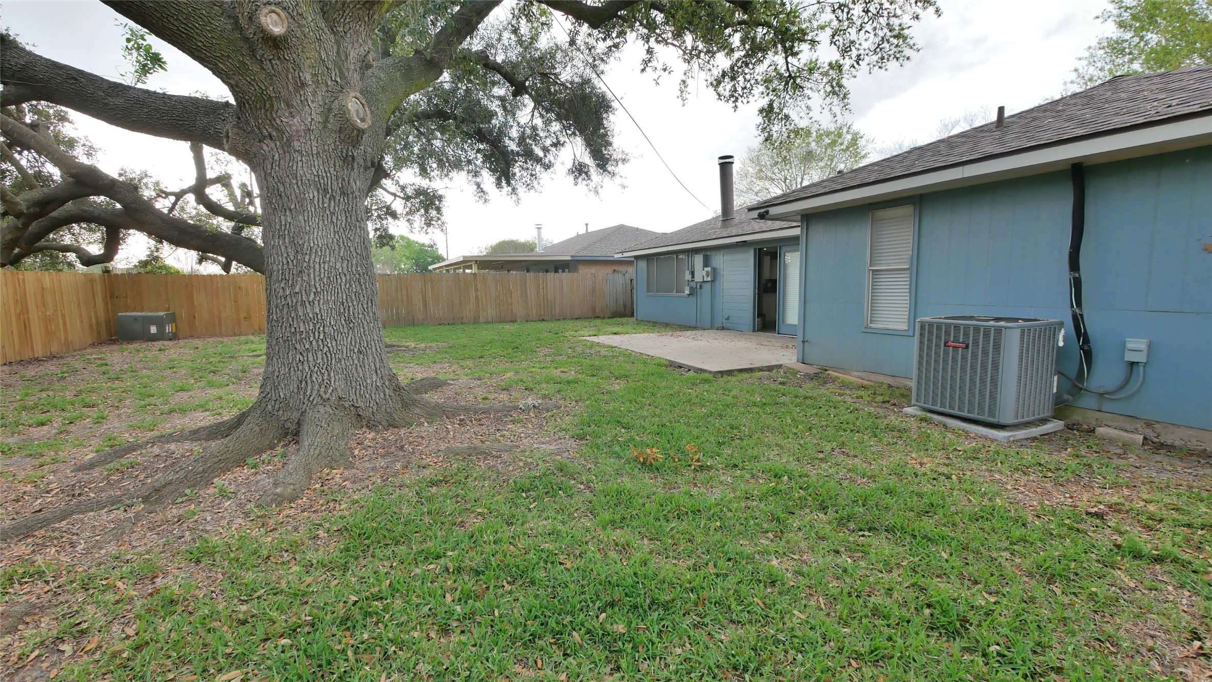 19447 Spanish Needle Drive Property Photo 6