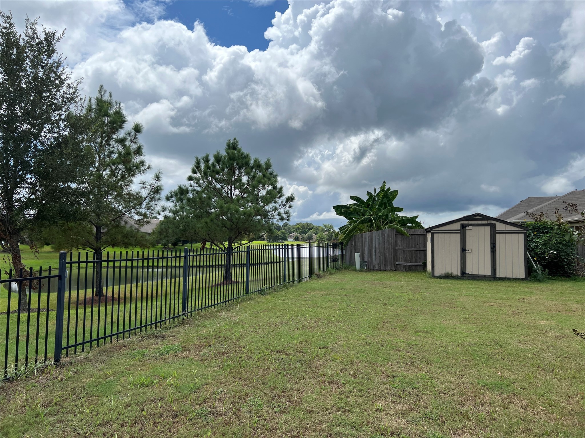 4023 Lake Cypress Circle Property Photo 6