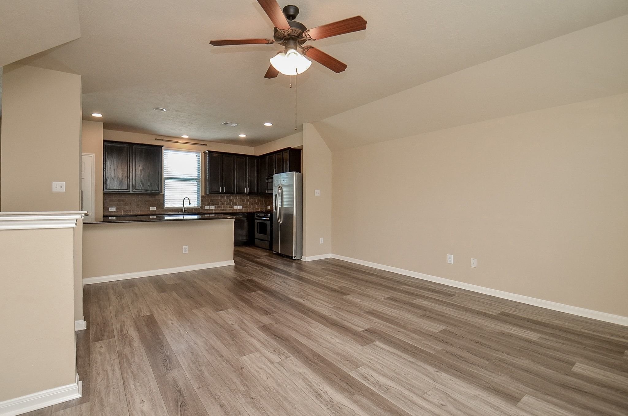 3307 Home Point Drive Property Photo 10