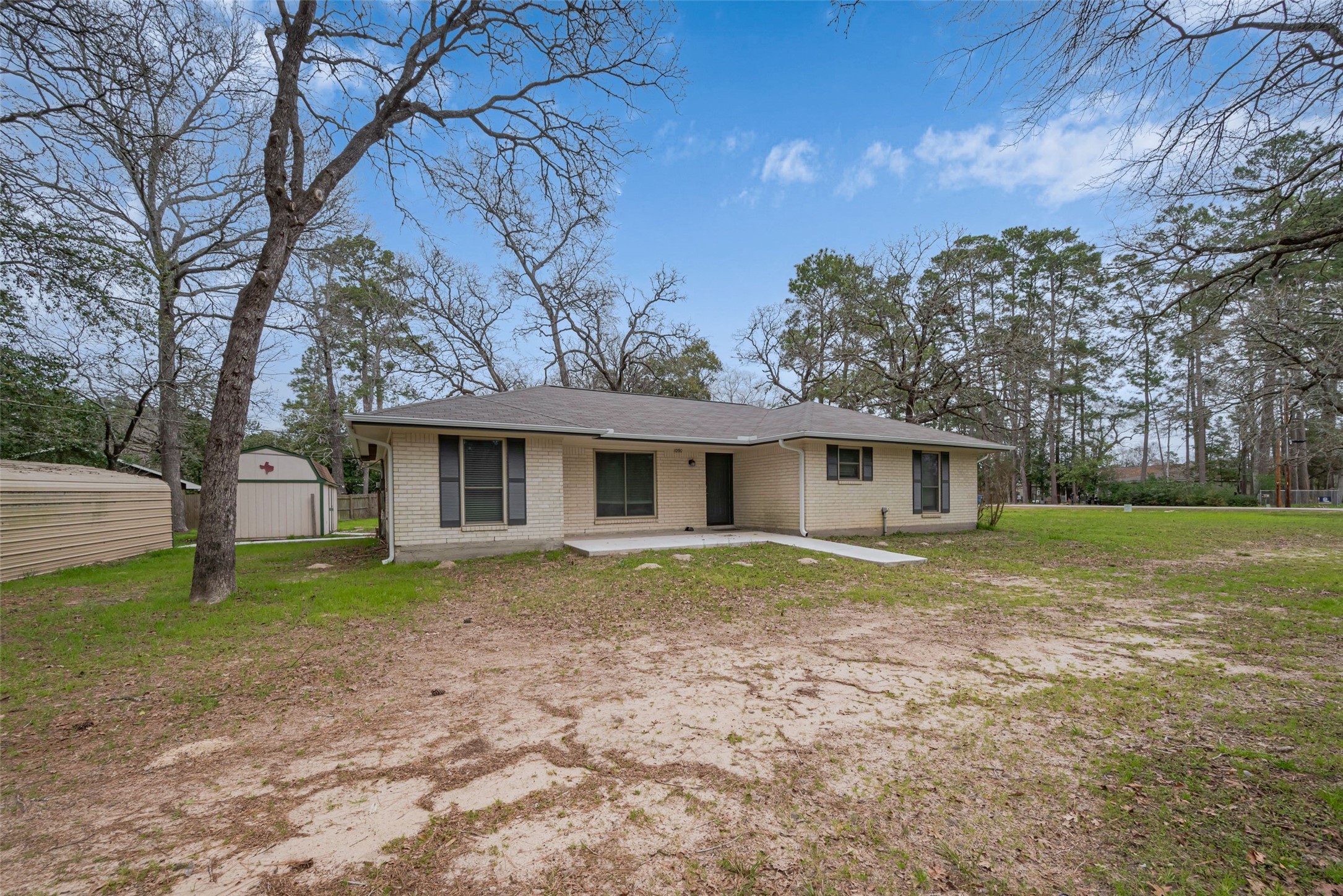 177 Lake Estates 03 Real Estate Listings Main Image