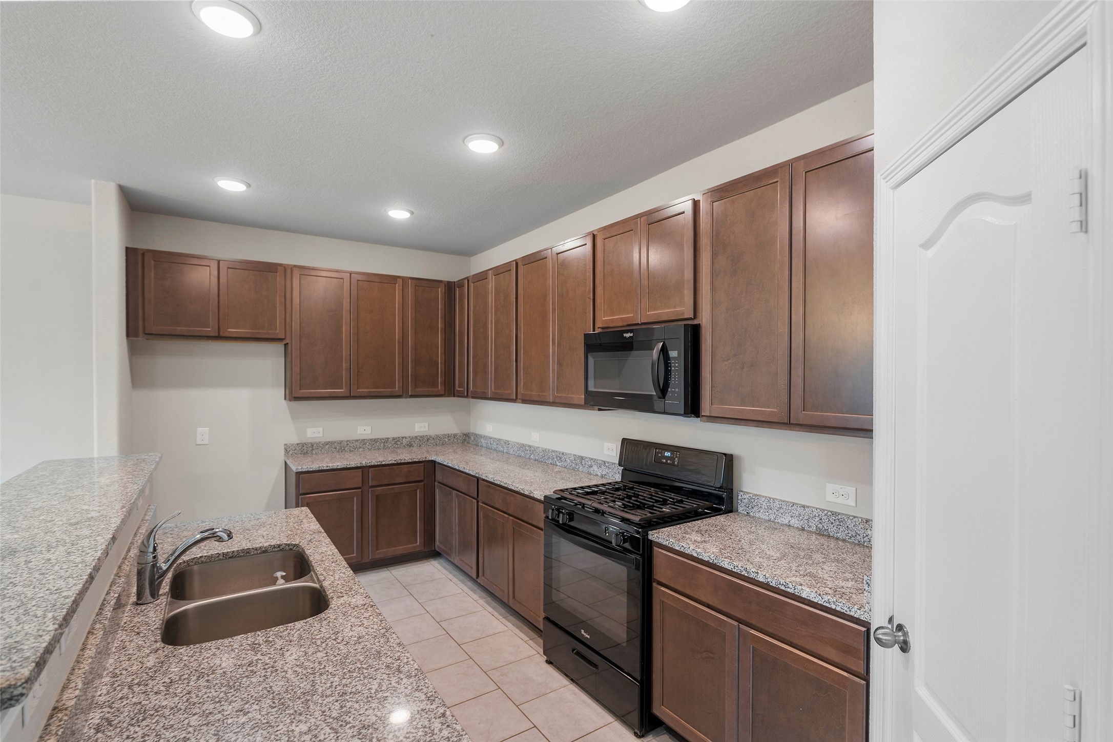 25953 Northpark Birch Drive Property Photo 4
