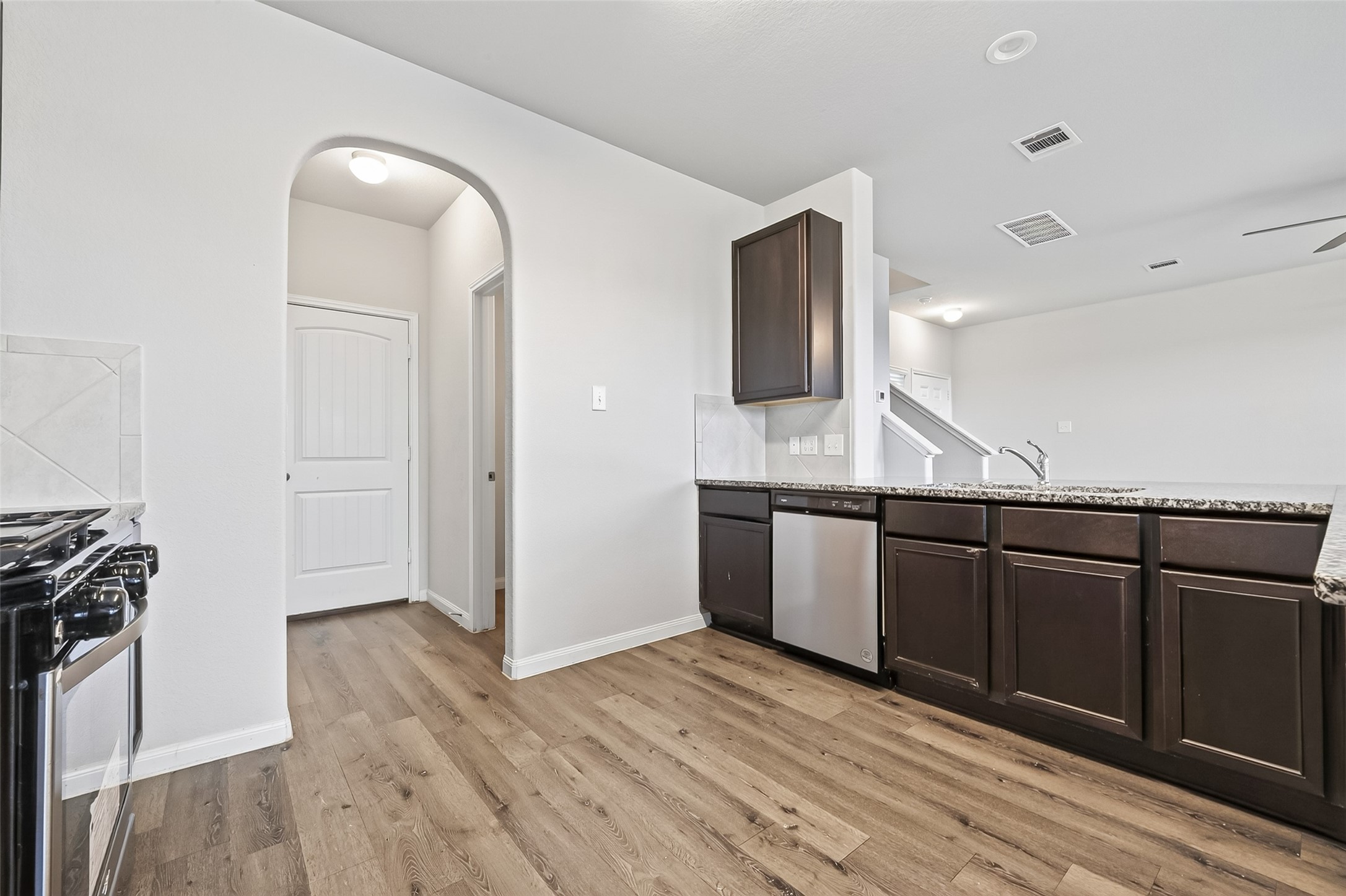 4818 Blue Jacaranda Way Property Photo 11