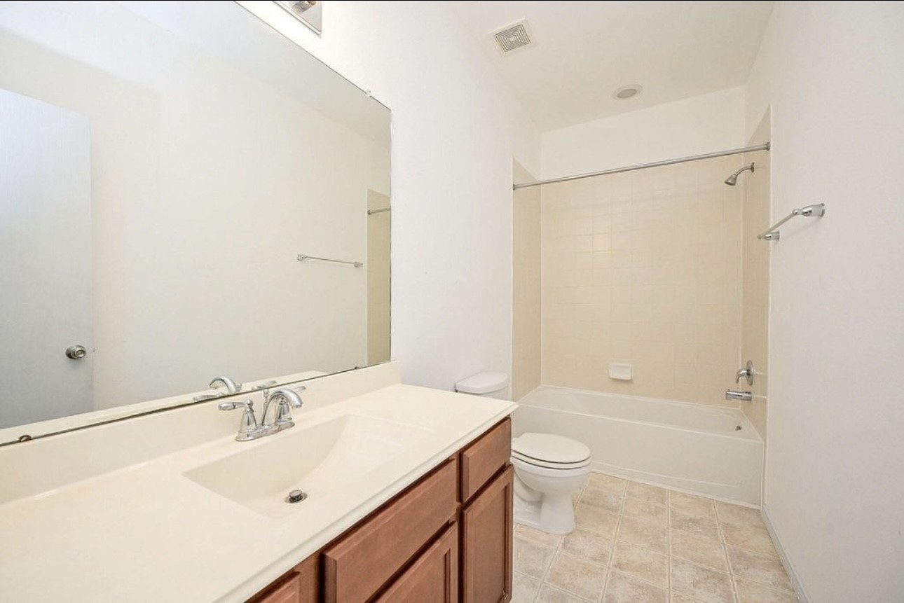 5519 Misted Jasmine Court Property Photo 17