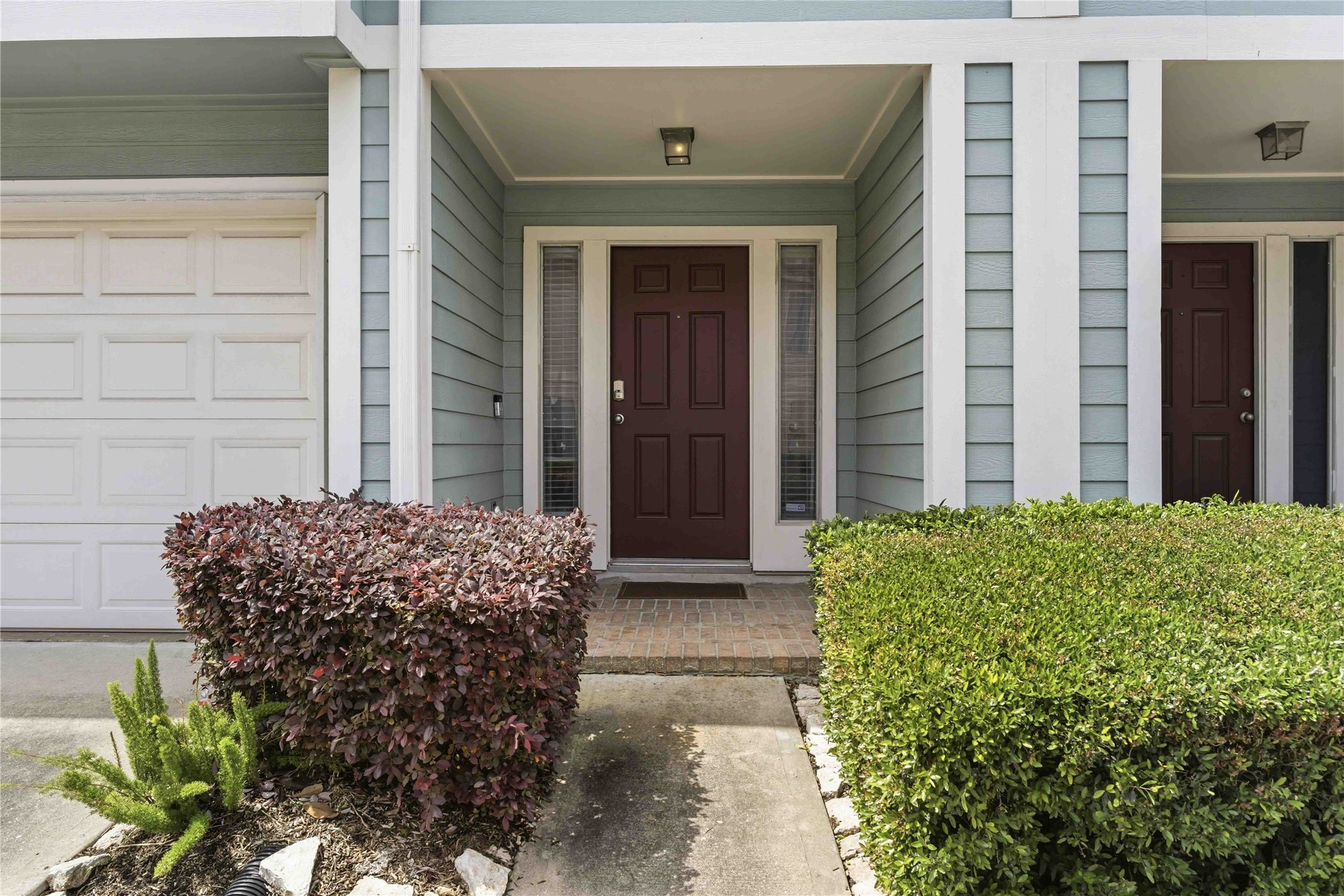 7014 Woodridge Row Drive Property Photo 1