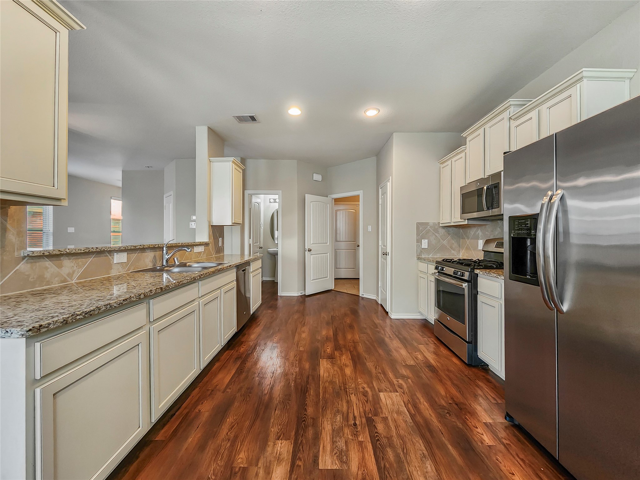 1746 Kilmory Court Property Photo 7