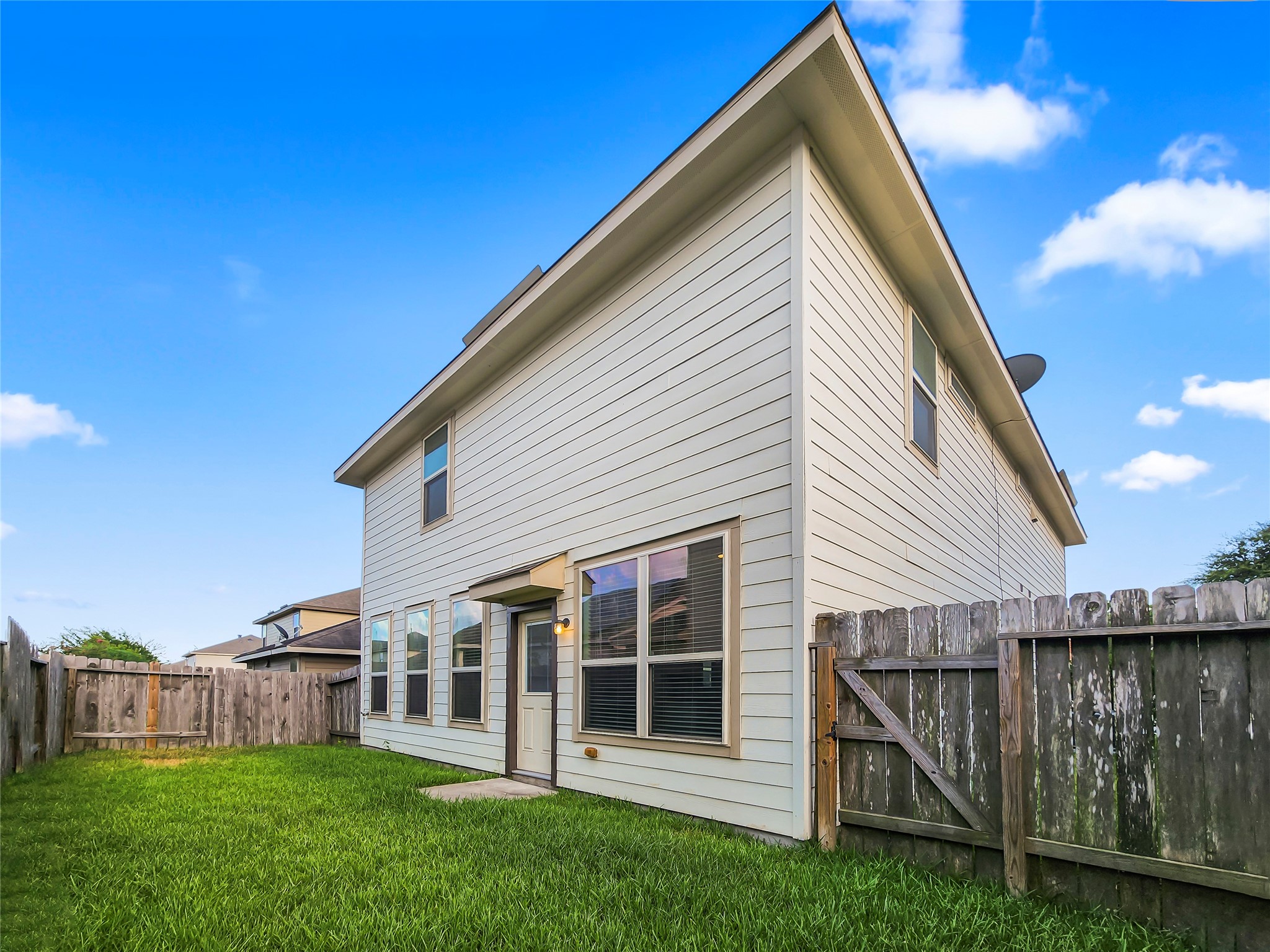 1746 Kilmory Court Property Photo 16