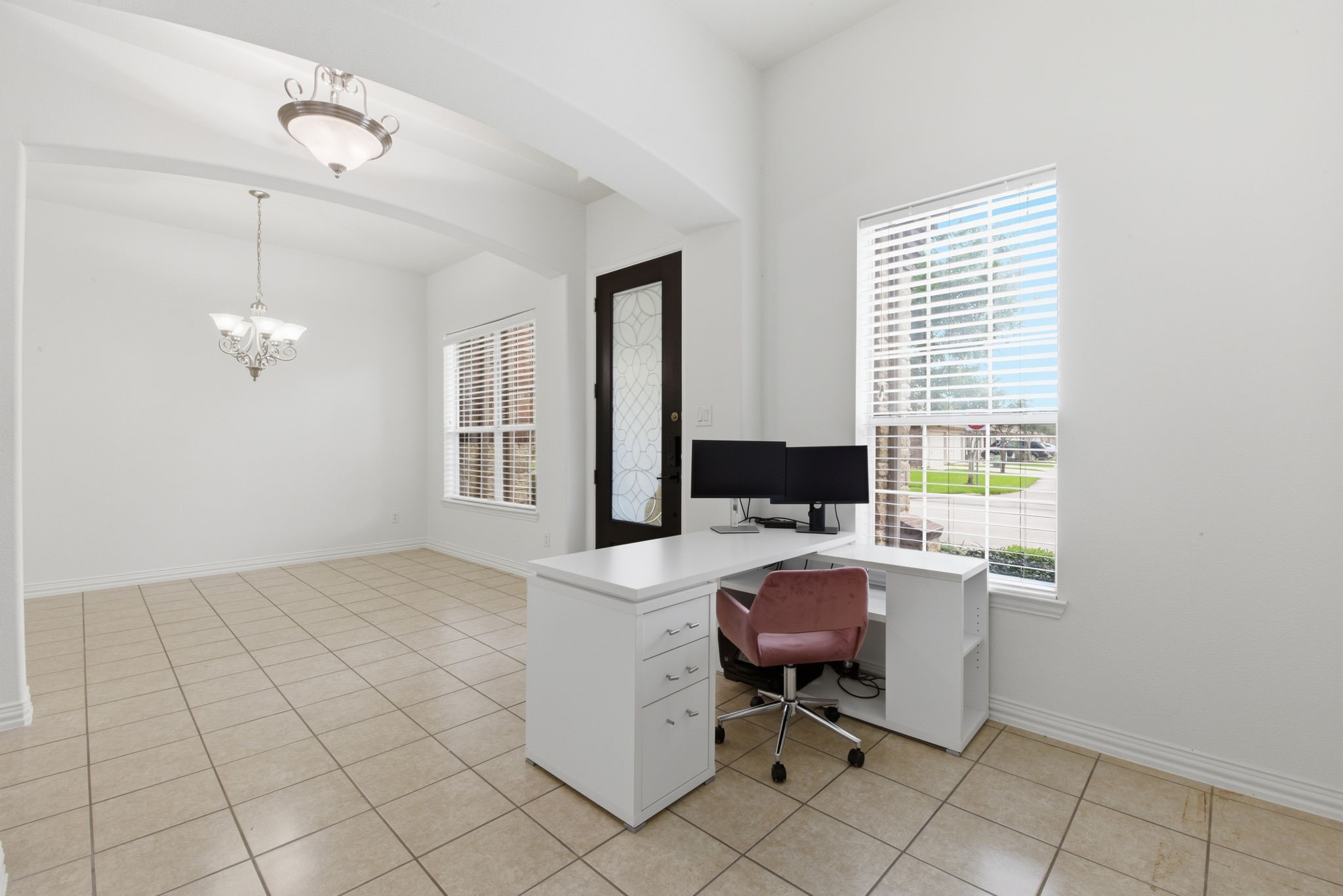16023 Powder Springs Lane Property Photo 9