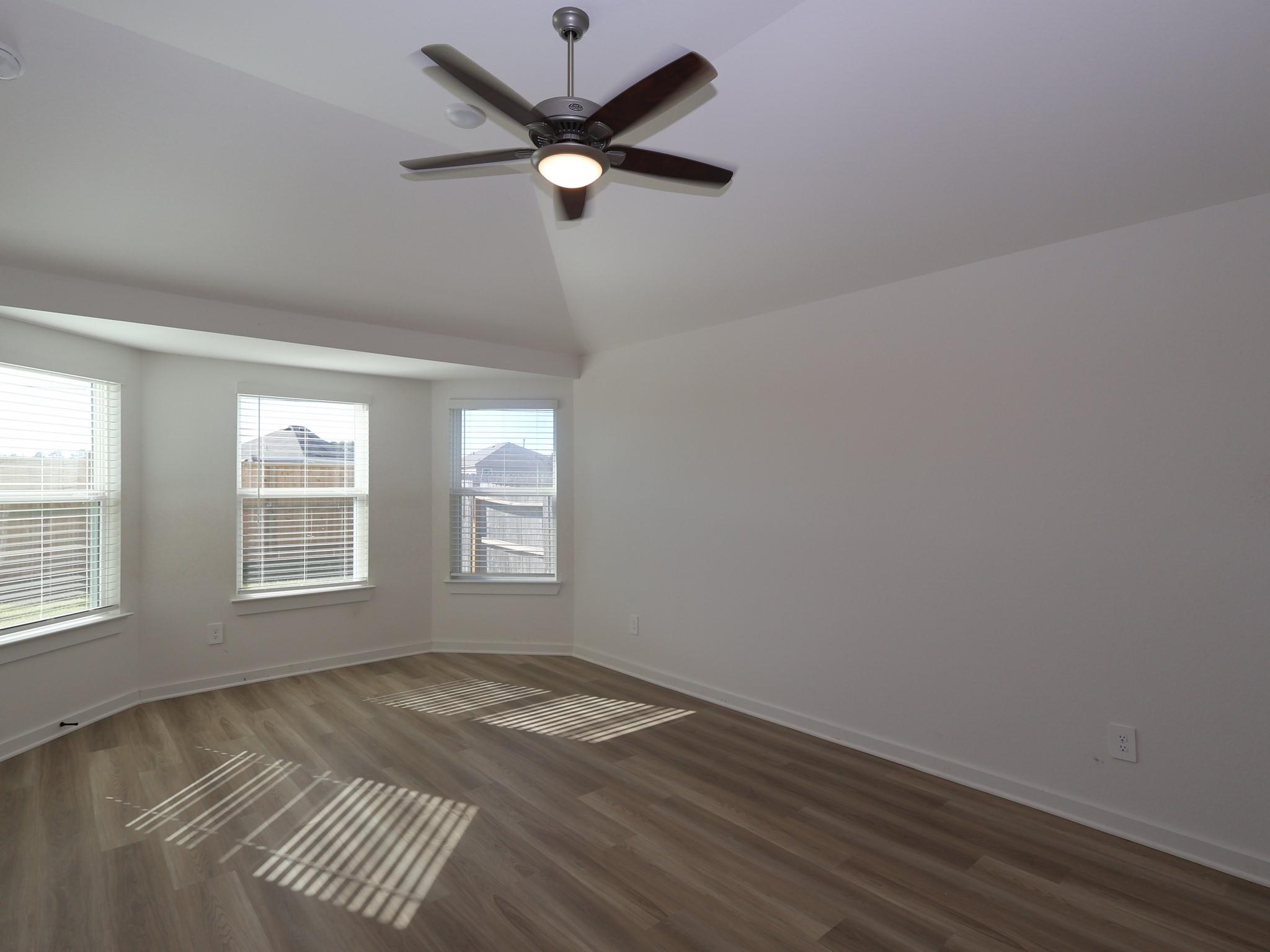 946 Garden Path Drive, Willis Tx 77378 Property Photo 9