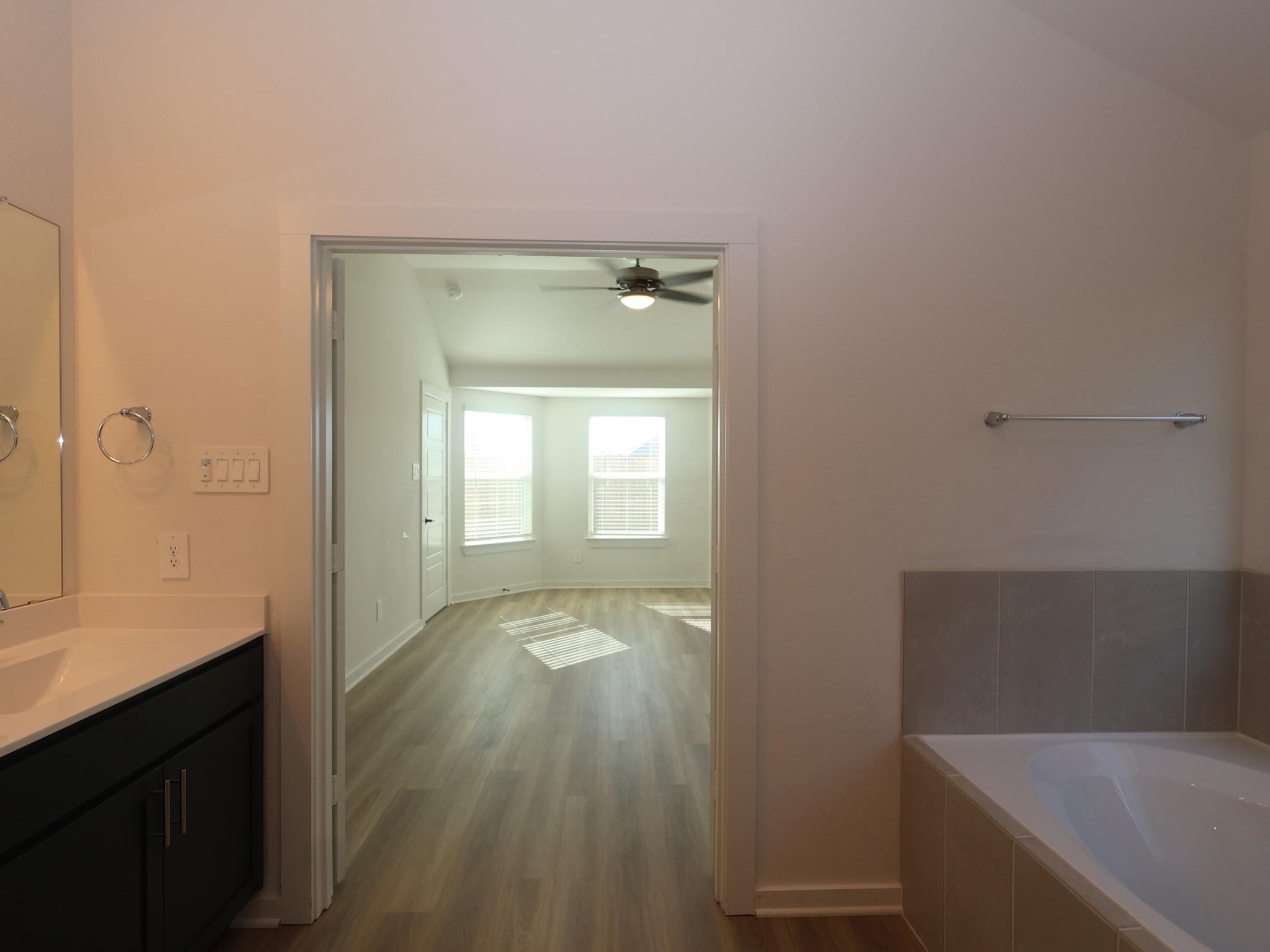946 Garden Path Drive, Willis Tx 77378 Property Photo 10