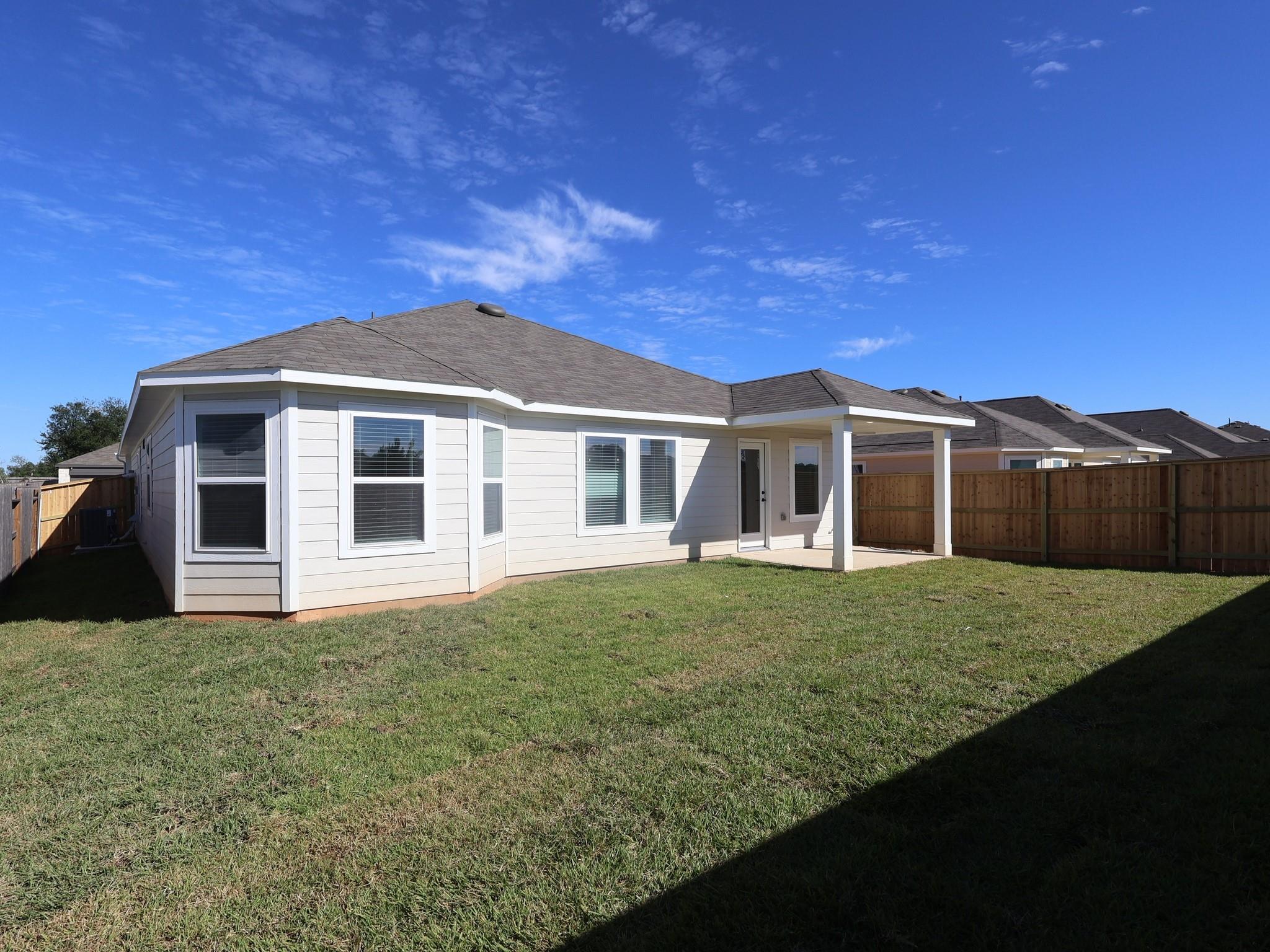 946 Garden Path Drive, Willis Tx 77378 Property Photo 17
