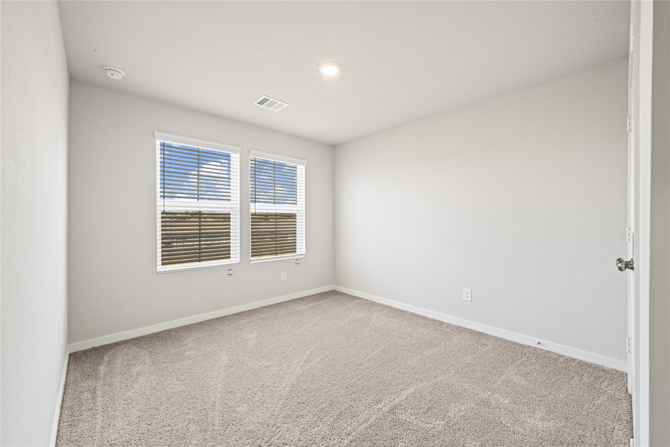 820 Westpointe Drive Property Photo 23