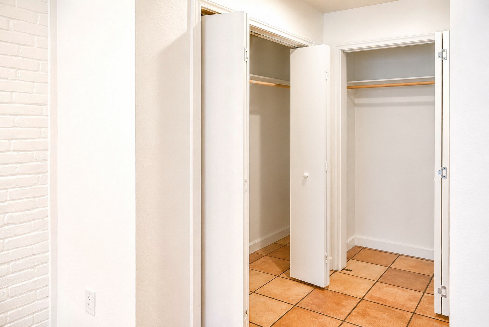 2744 Briarhurst Drive 31 Property Photo 22