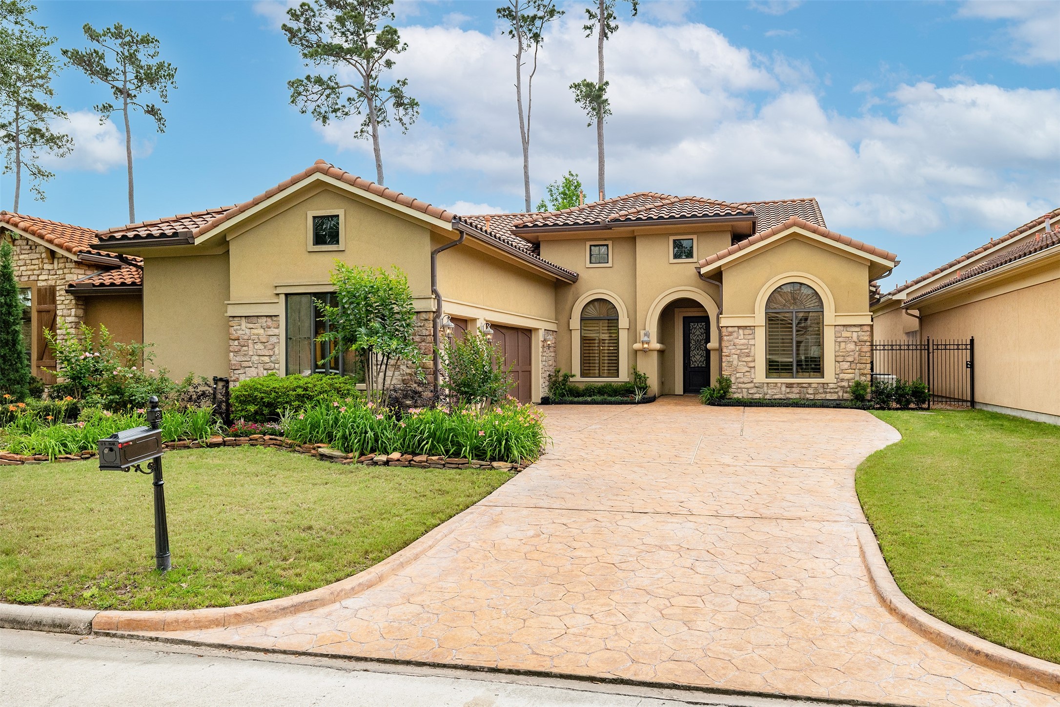 3023 Serena Vista Way Property Photo 3