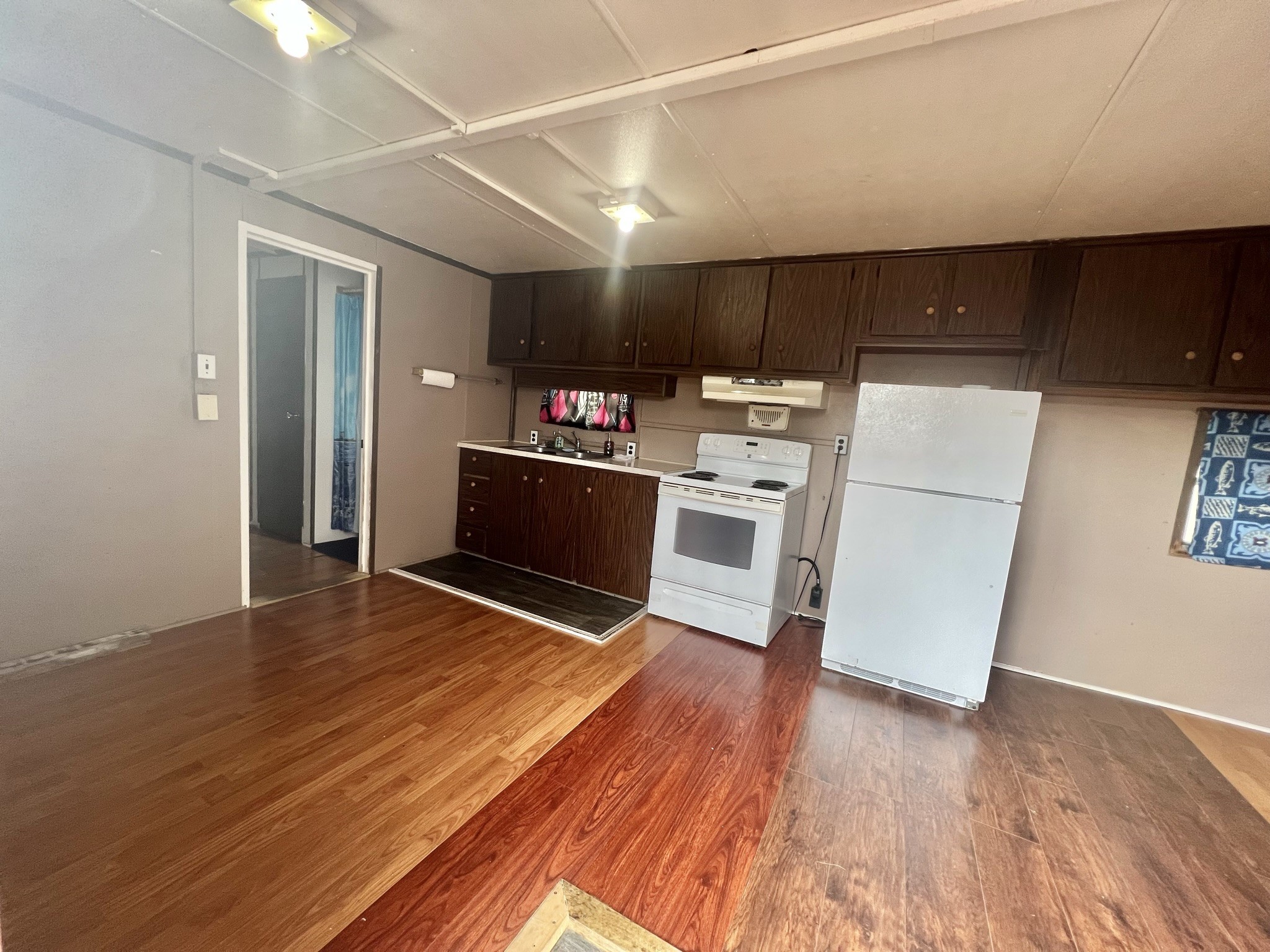 2749 Wagon Trail Road Property Photo 10