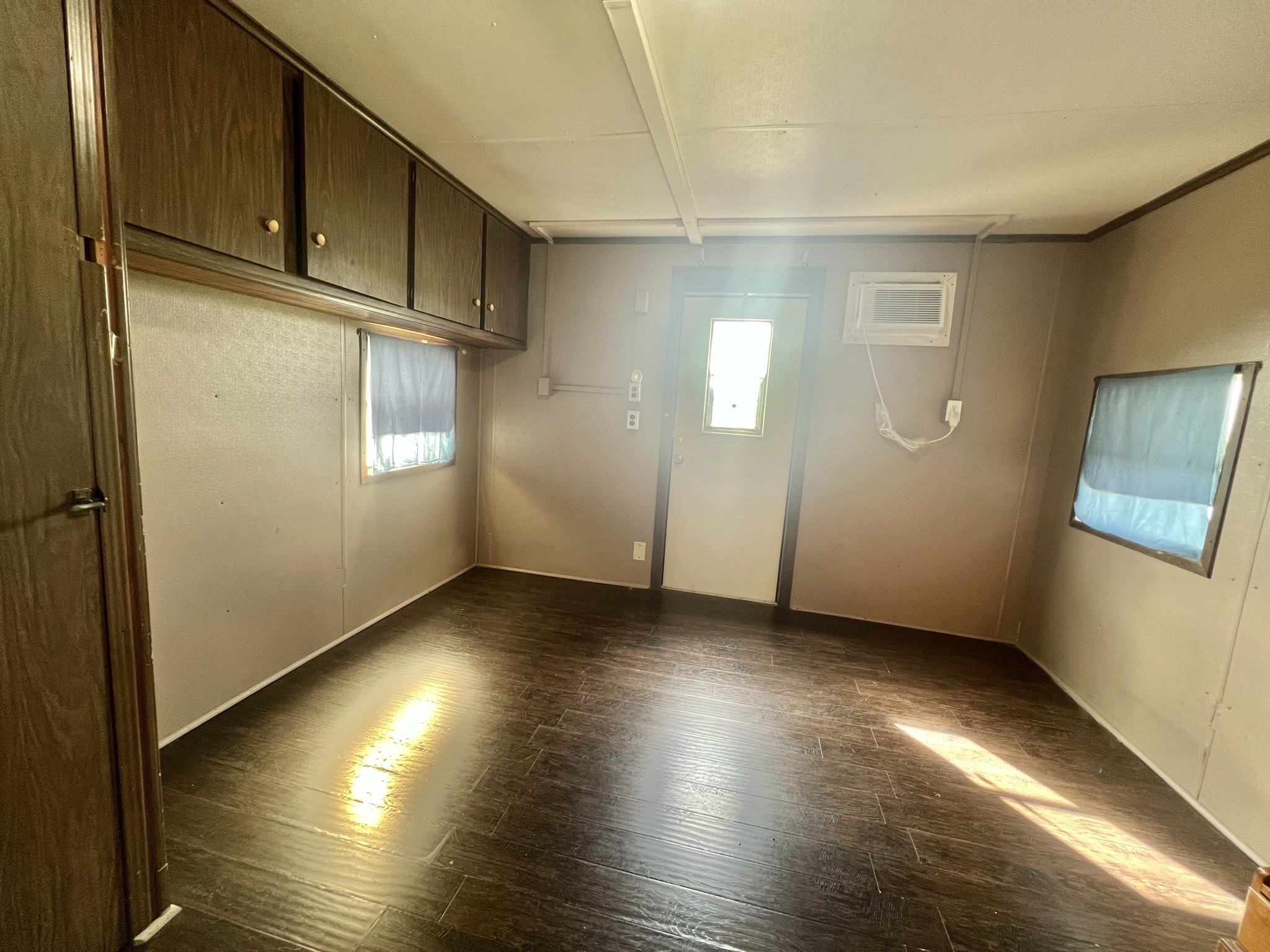2749 Wagon Trail Road Property Photo 17