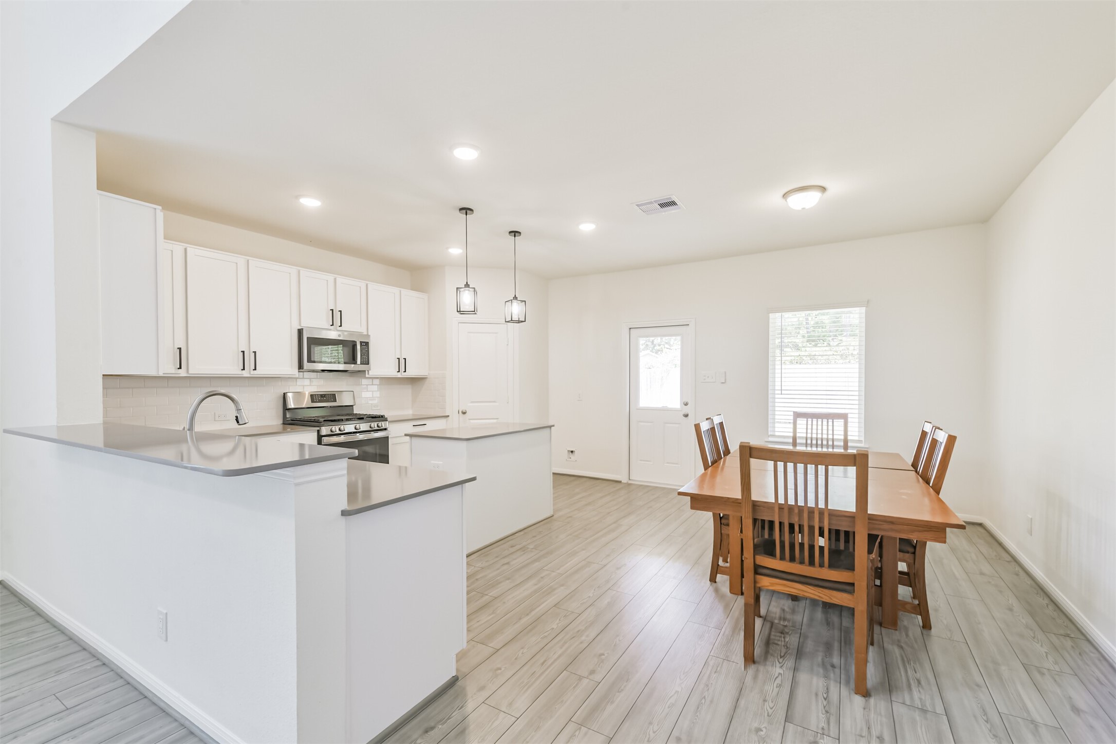 30812 Willow Green Lane Property Photo 16