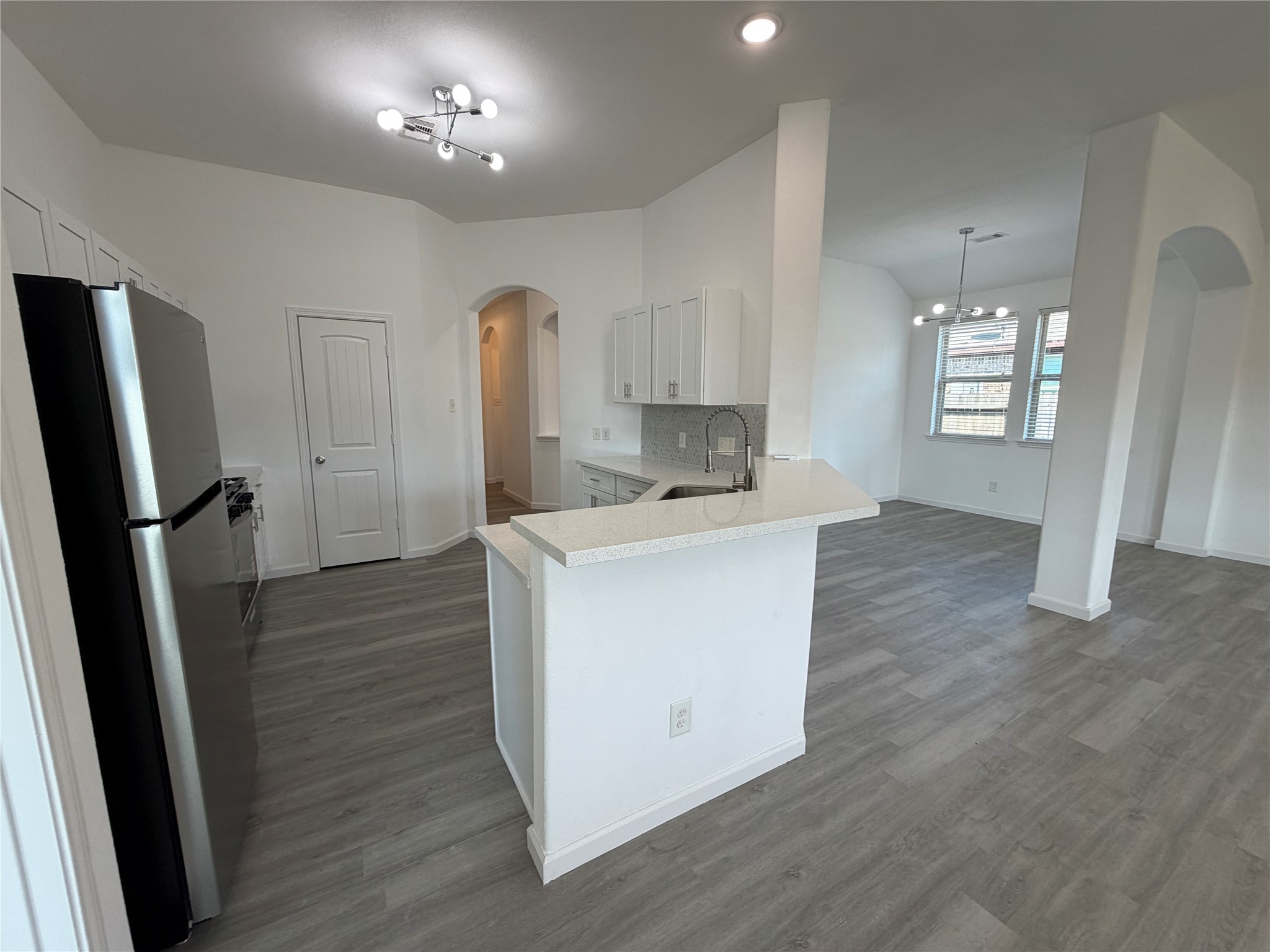 15613 All Star Drive Property Photo 10