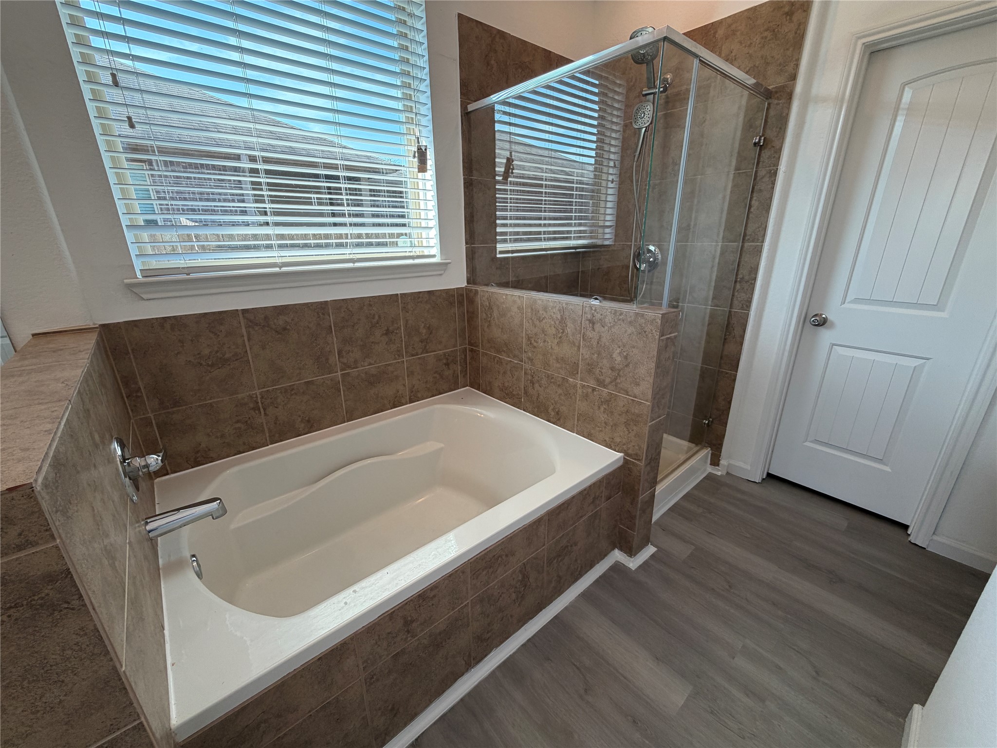 15613 All Star Drive Property Photo 18