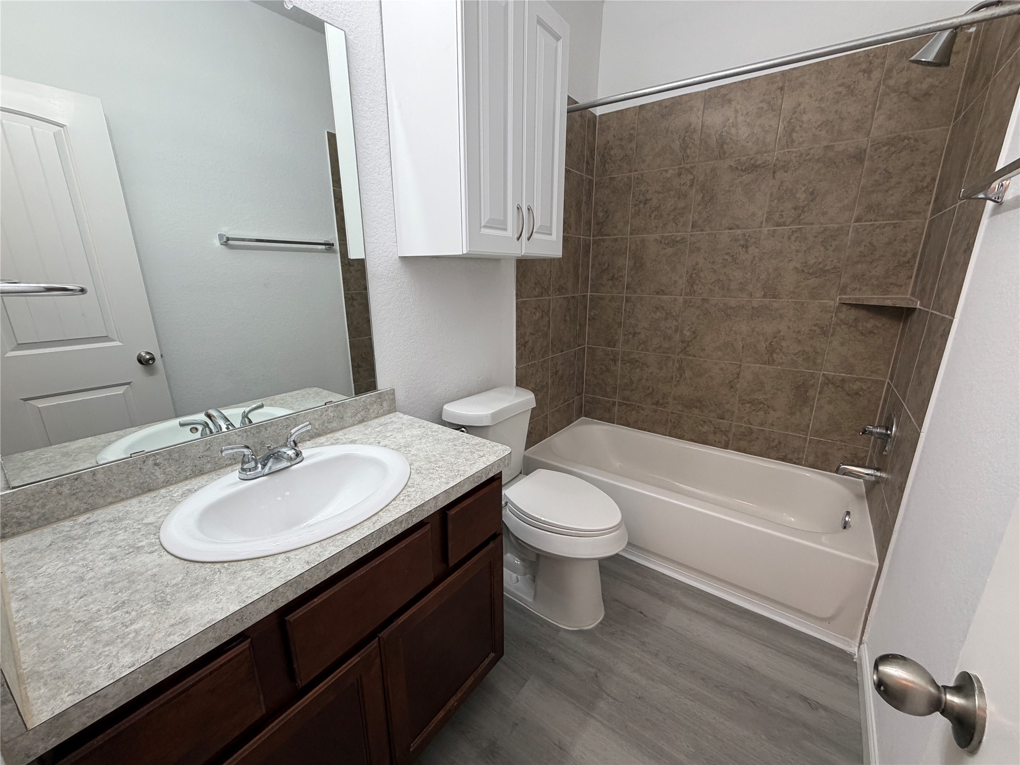15613 All Star Drive Property Photo 24