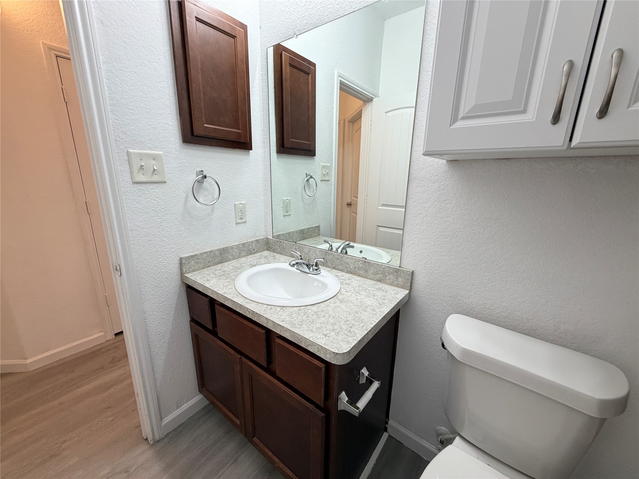 15613 All Star Drive Property Photo 26