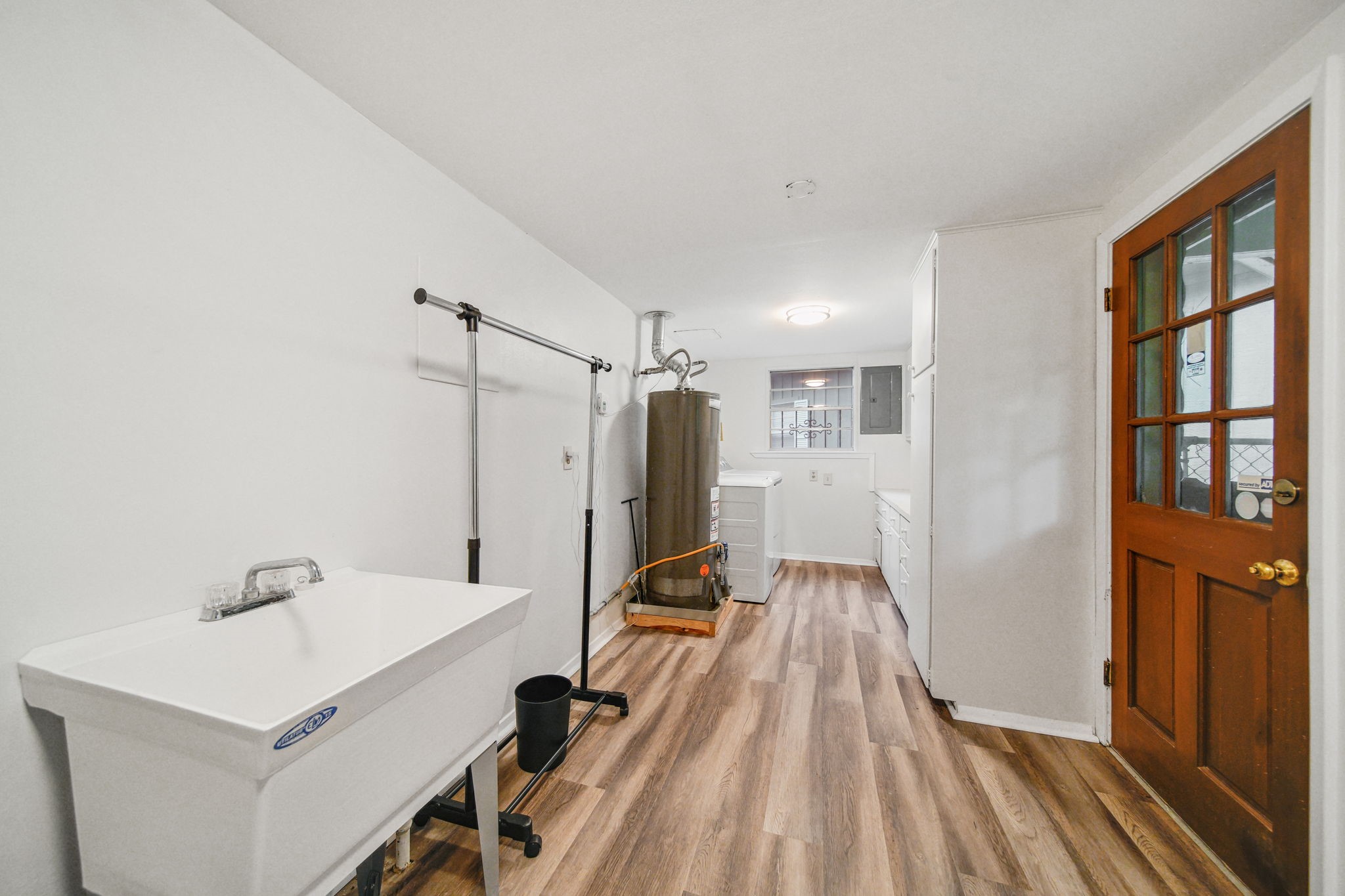 2019 N Thompson Street A Property Photo 11