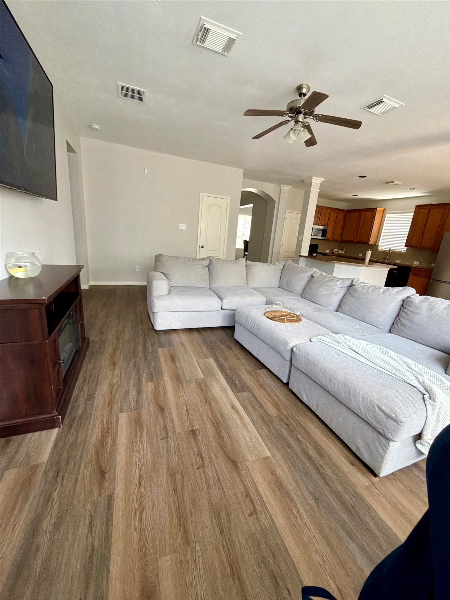 18902 Cluster Oaks Drive Property Photo 7