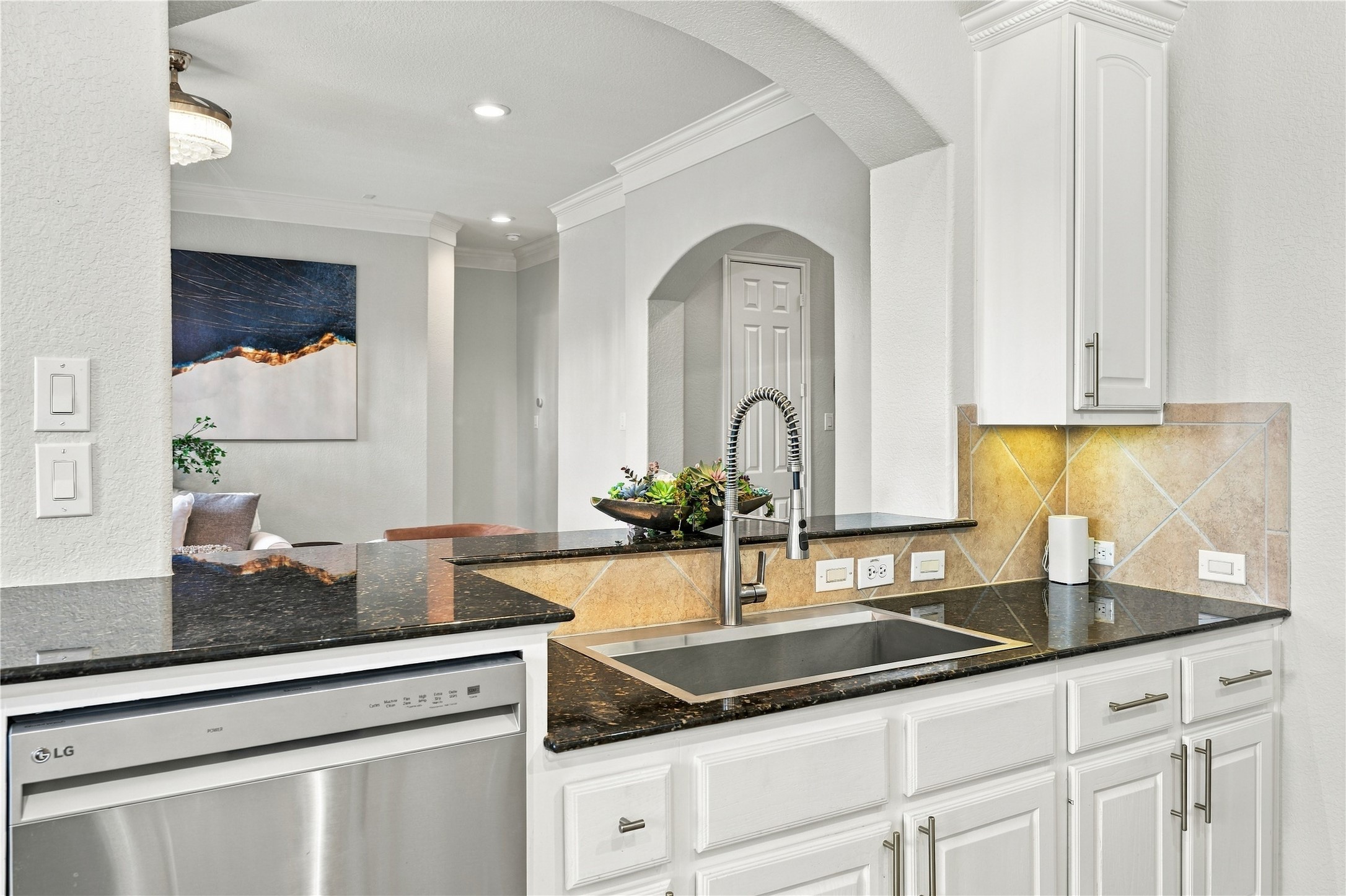 10714 Opal Ridge Drive Property Photo 12
