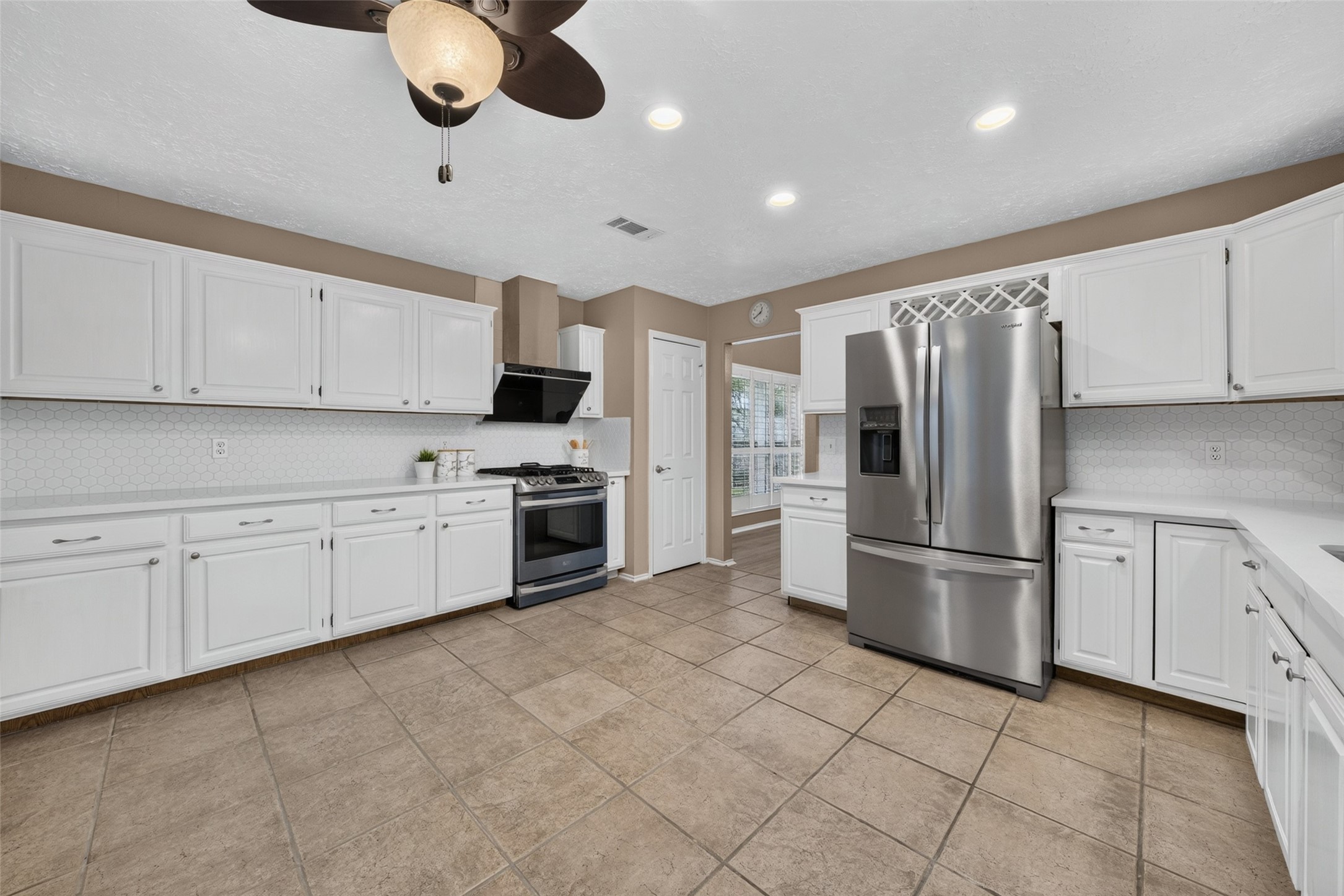 3507 Santa Rosa Lane Property Photo 5