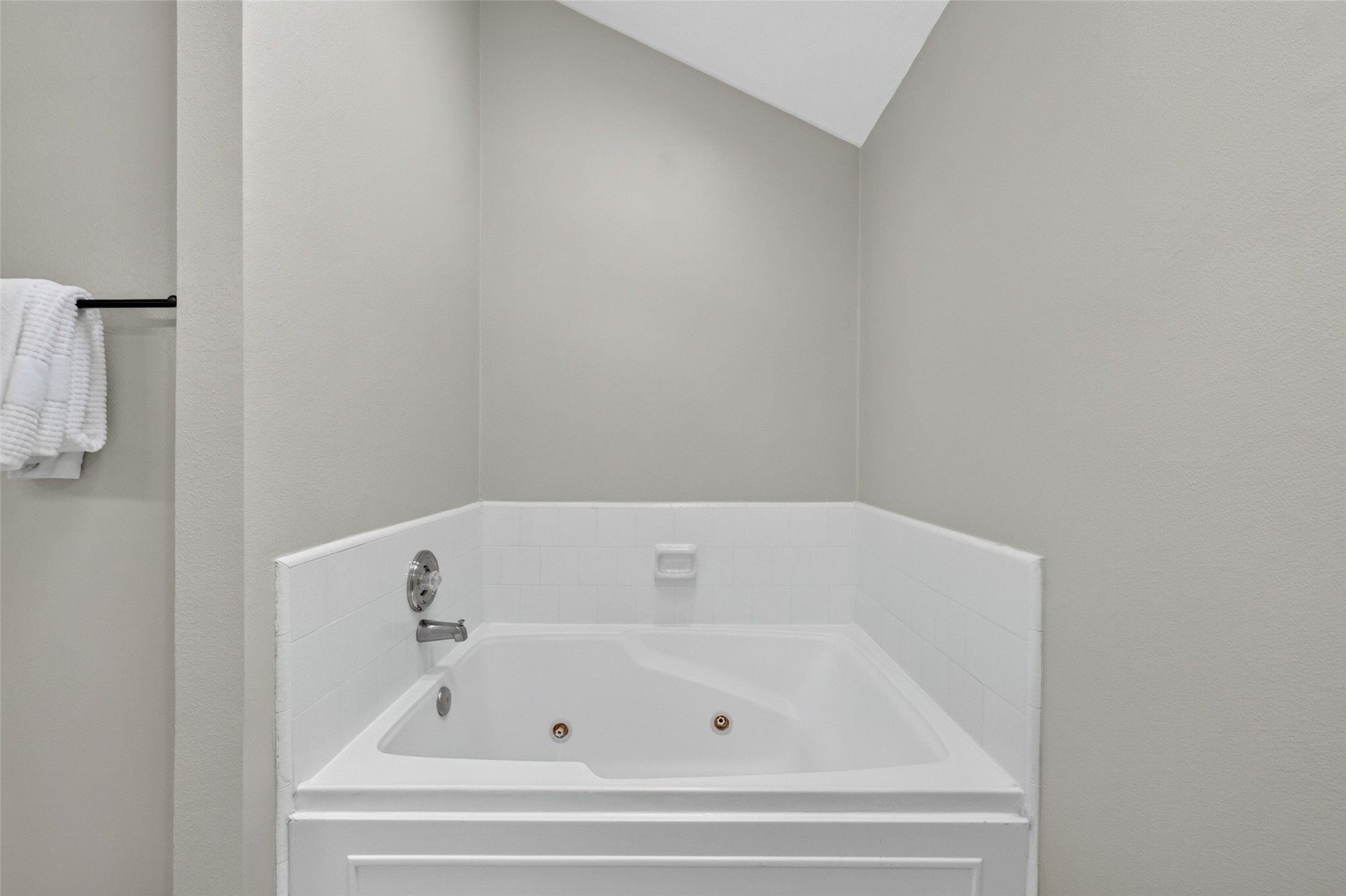 3507 Santa Rosa Lane Property Photo 14