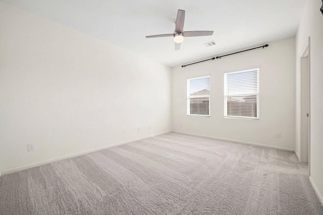 1073 Water Oak Lane Property Photo 7