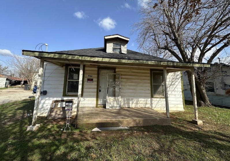 1921 Old Windthorst Road Property Photo