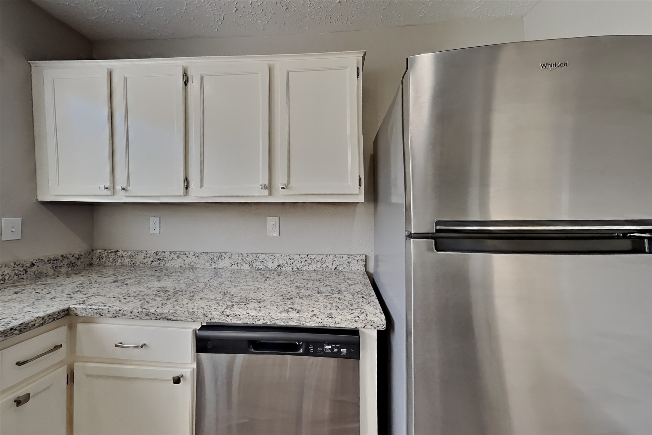 11831 Oakner Drive Property Photo 6
