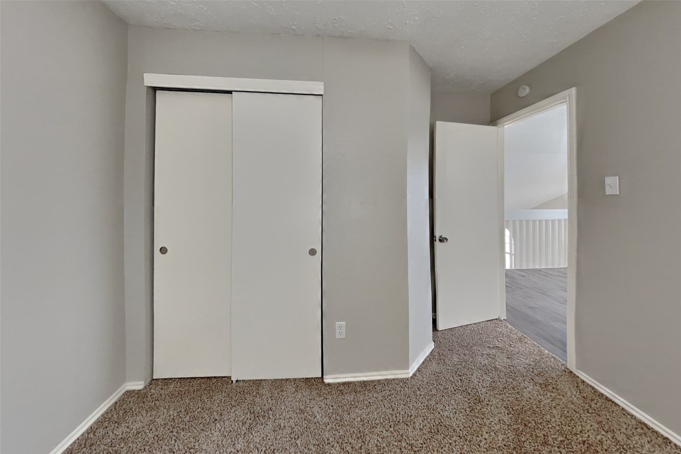 11831 Oakner Drive Property Photo 12
