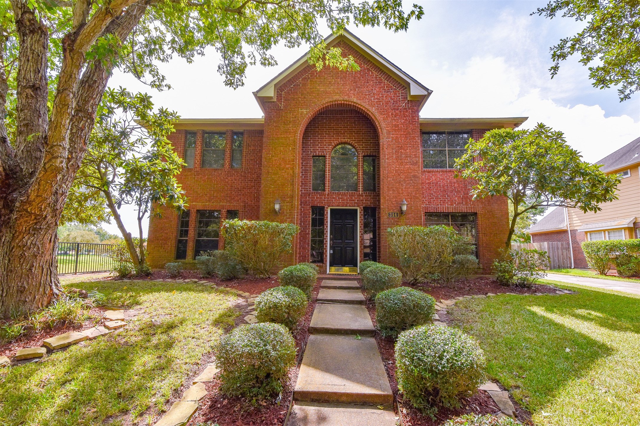 314 Spencers Glen Drive Property Photo 1