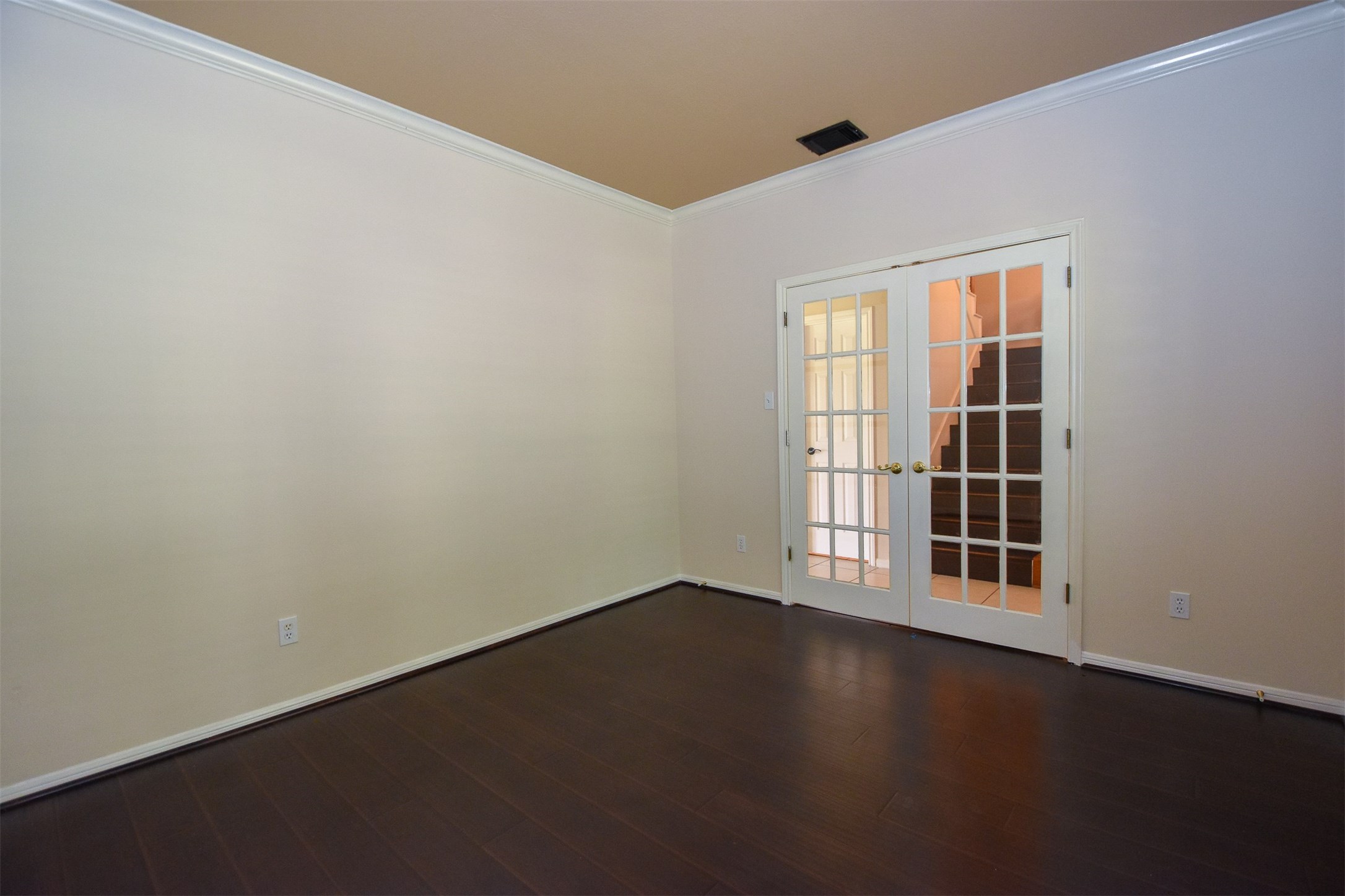 314 Spencers Glen Drive Property Photo 8