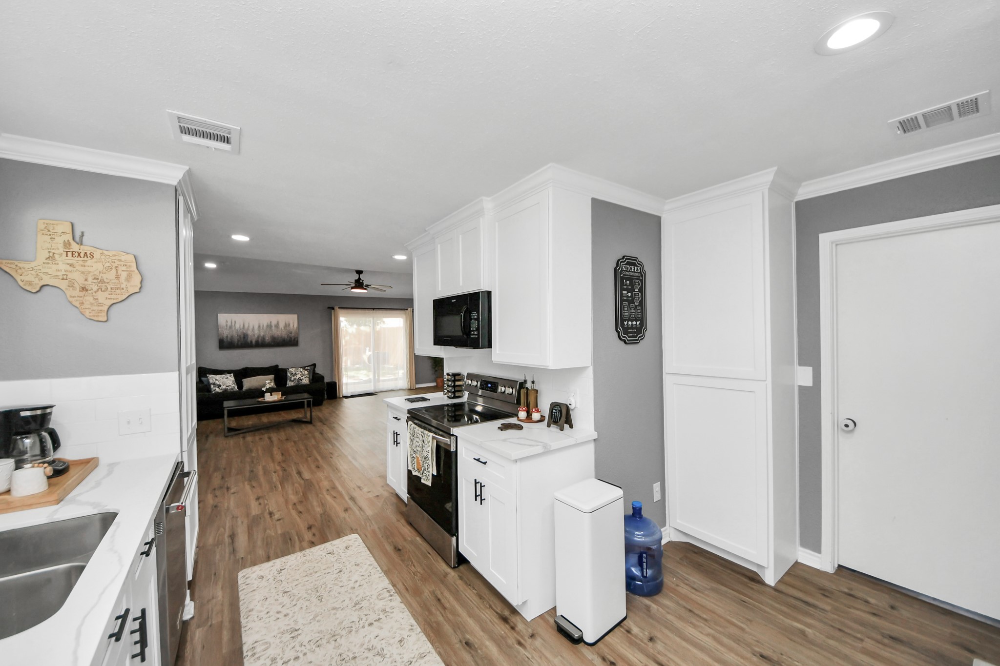 3714 Quail Meadow Drive Property Photo 14